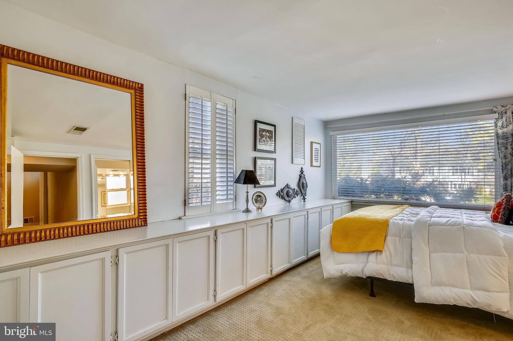 WELLINGTON HEIGHTS - Residential