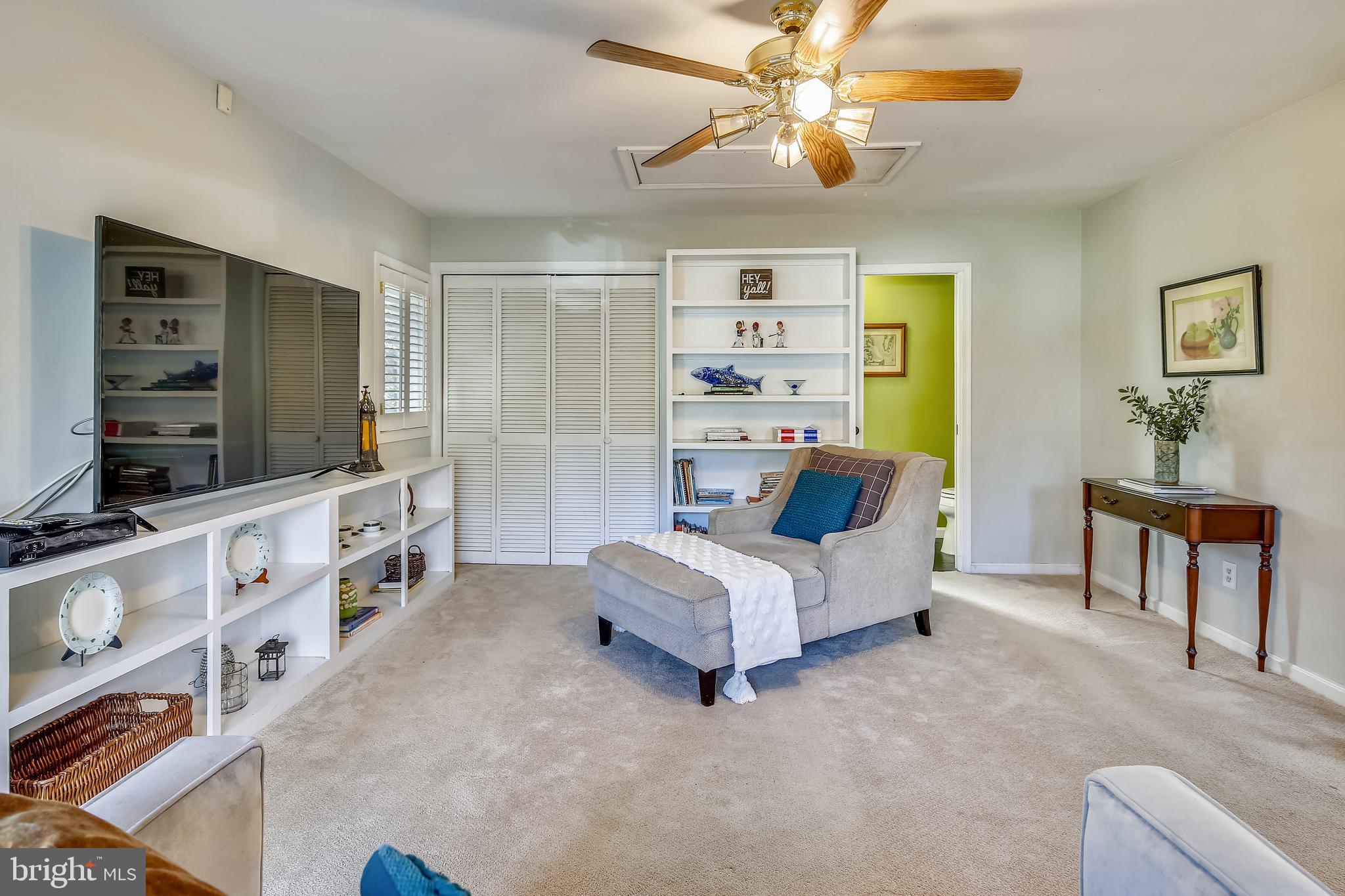 WELLINGTON HEIGHTS - Residential