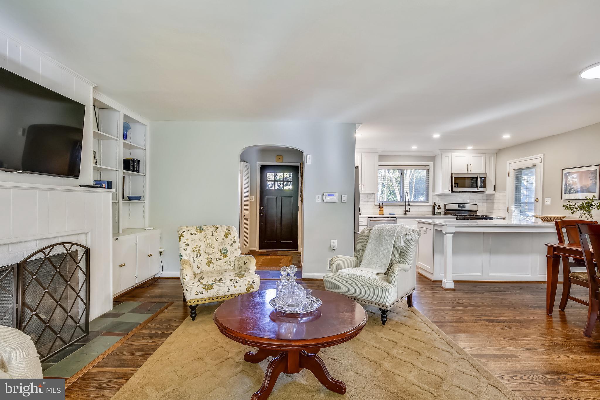 WELLINGTON HEIGHTS - Residential