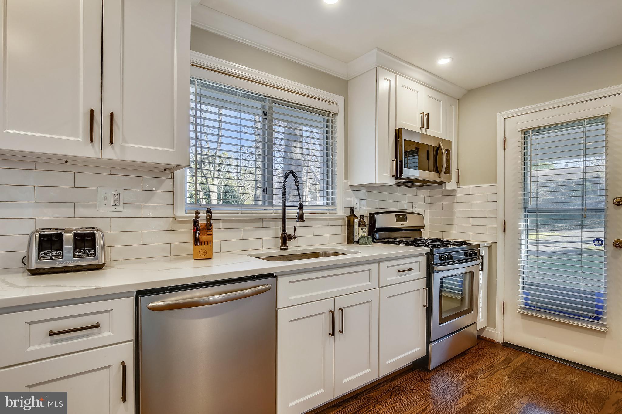 WELLINGTON HEIGHTS - Residential