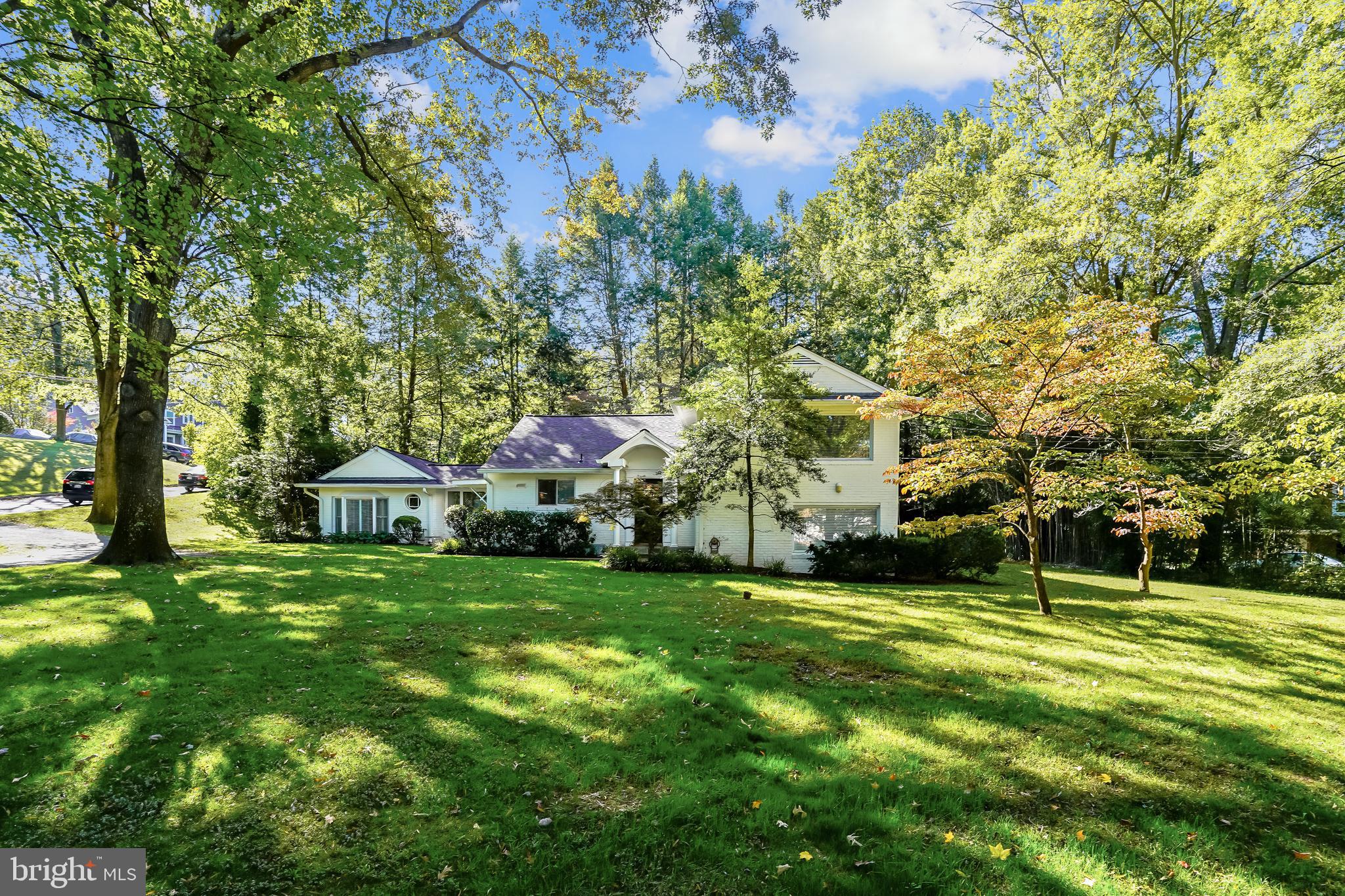 WELLINGTON HEIGHTS - Residential