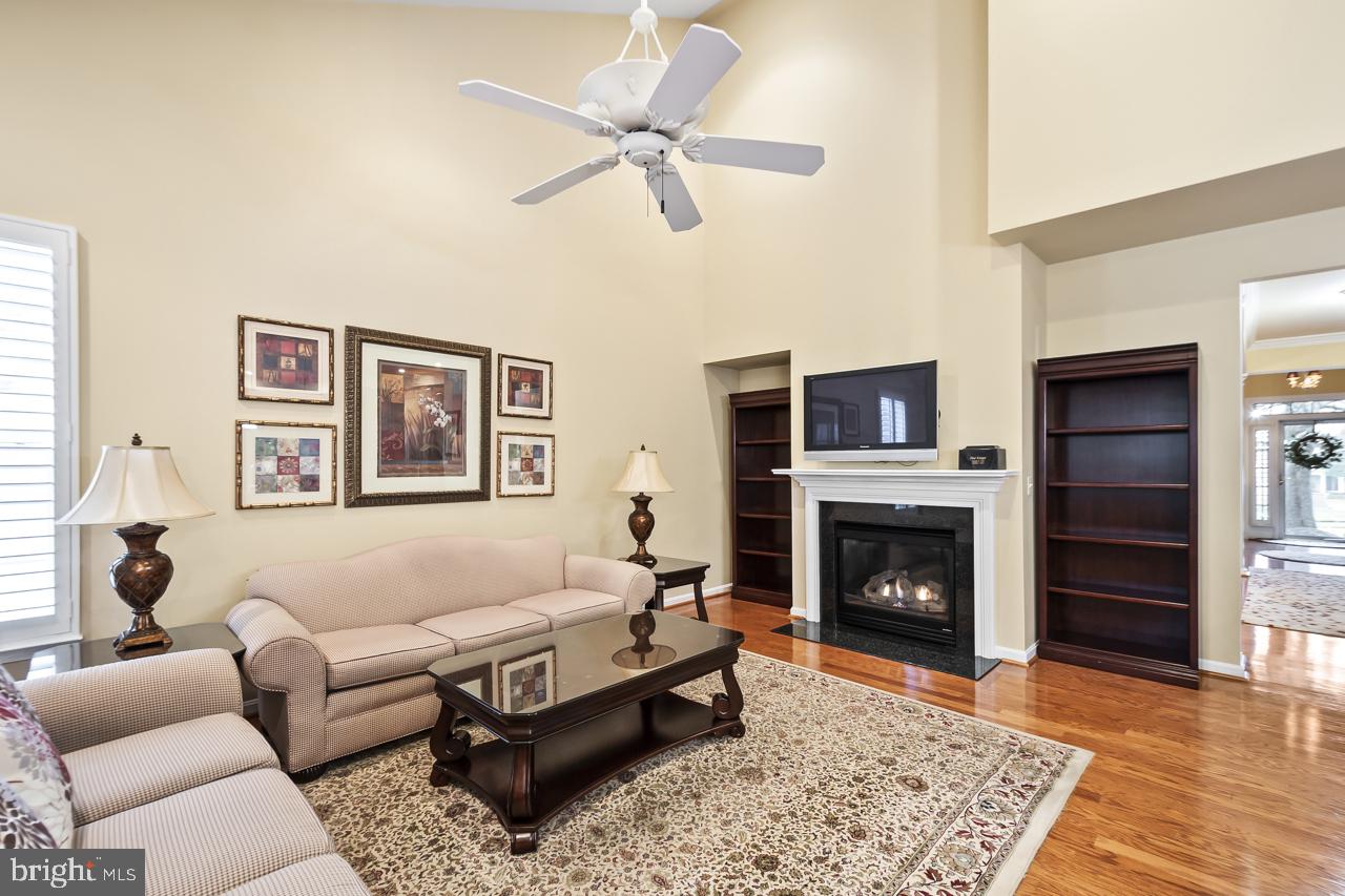 FOUR SEASONS IN HISTORIC VIRGINIA - Residential