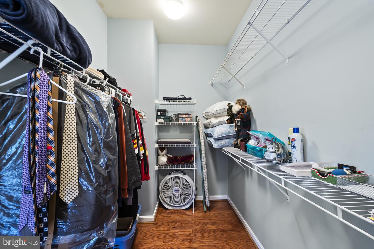 FOUR SEASONS IN HISTORIC VIRGINIA - Residential