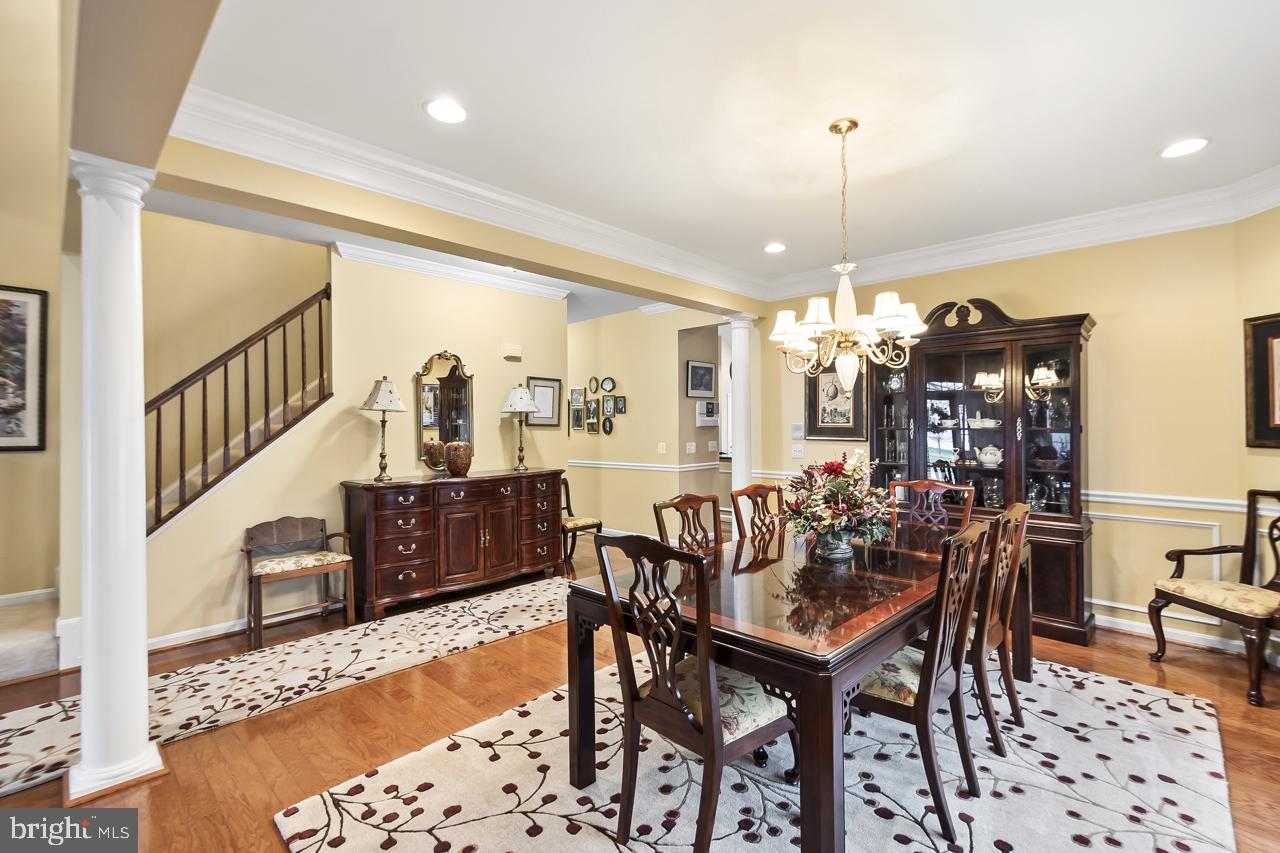 FOUR SEASONS IN HISTORIC VIRGINIA - Residential