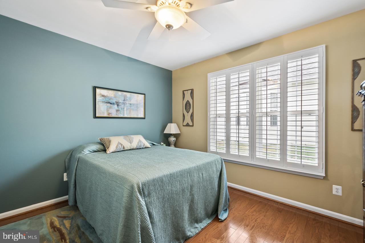 FOUR SEASONS IN HISTORIC VIRGINIA - Residential