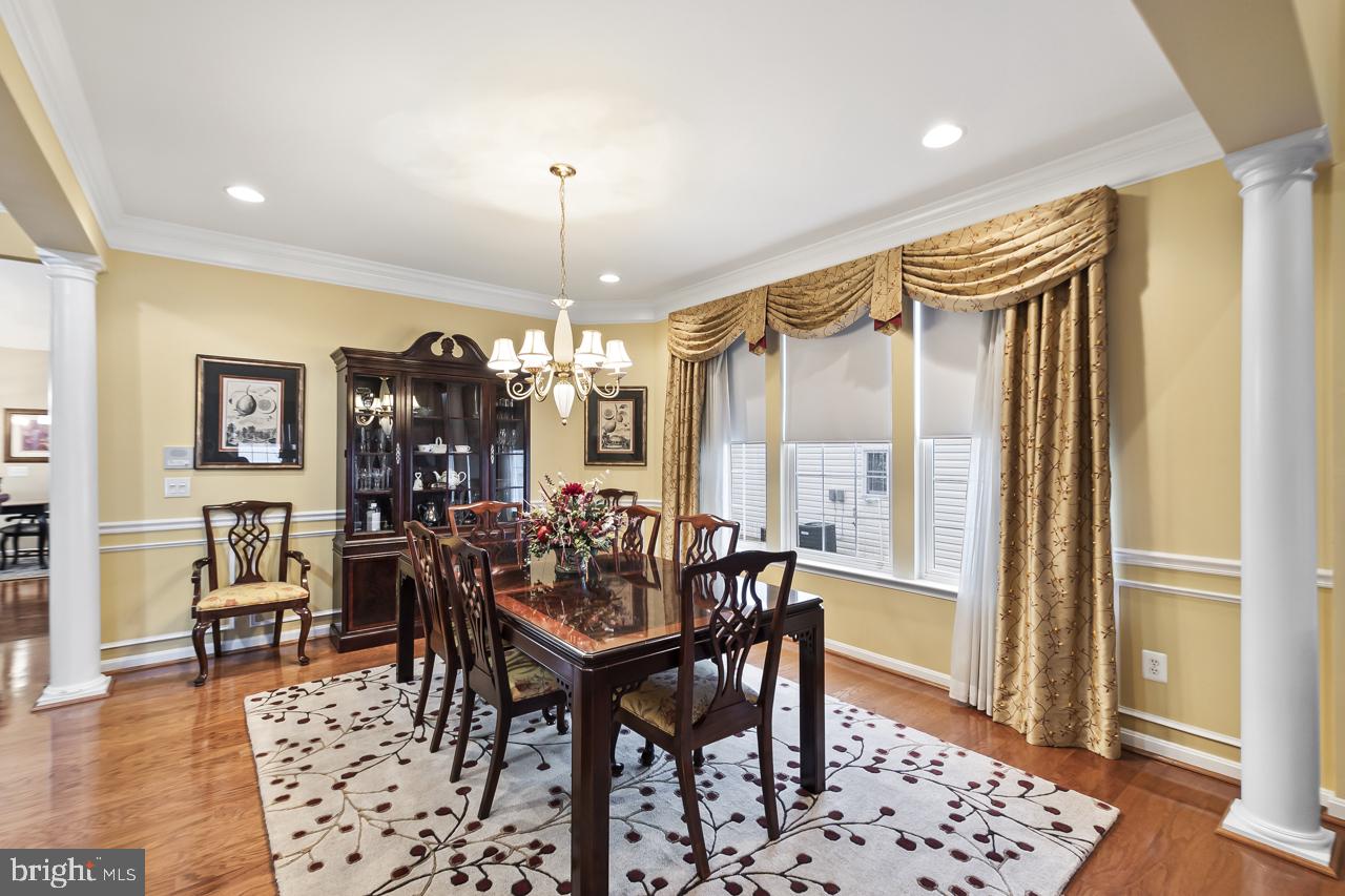 FOUR SEASONS IN HISTORIC VIRGINIA - Residential