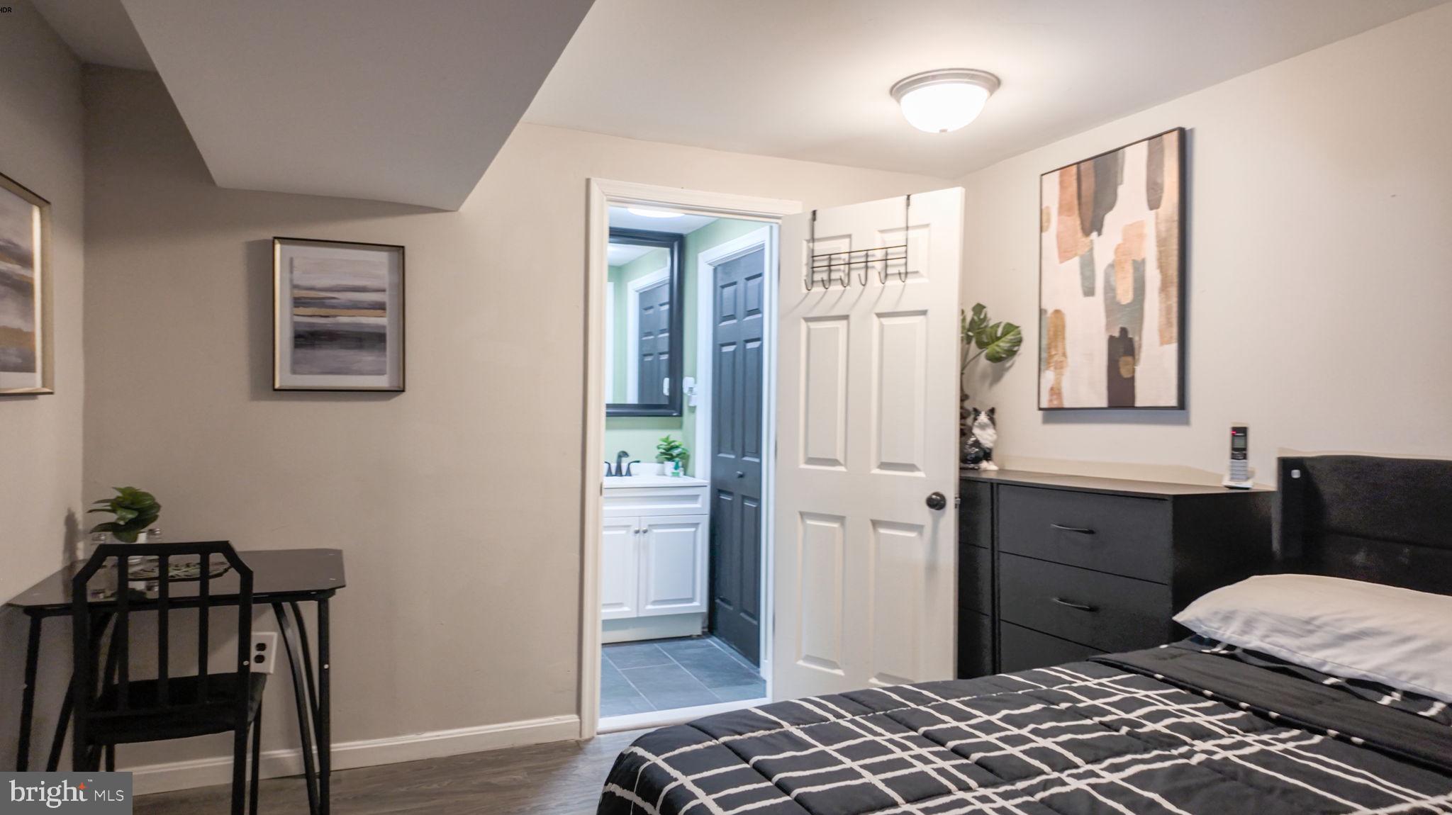 BROOKSHIRE - Residential