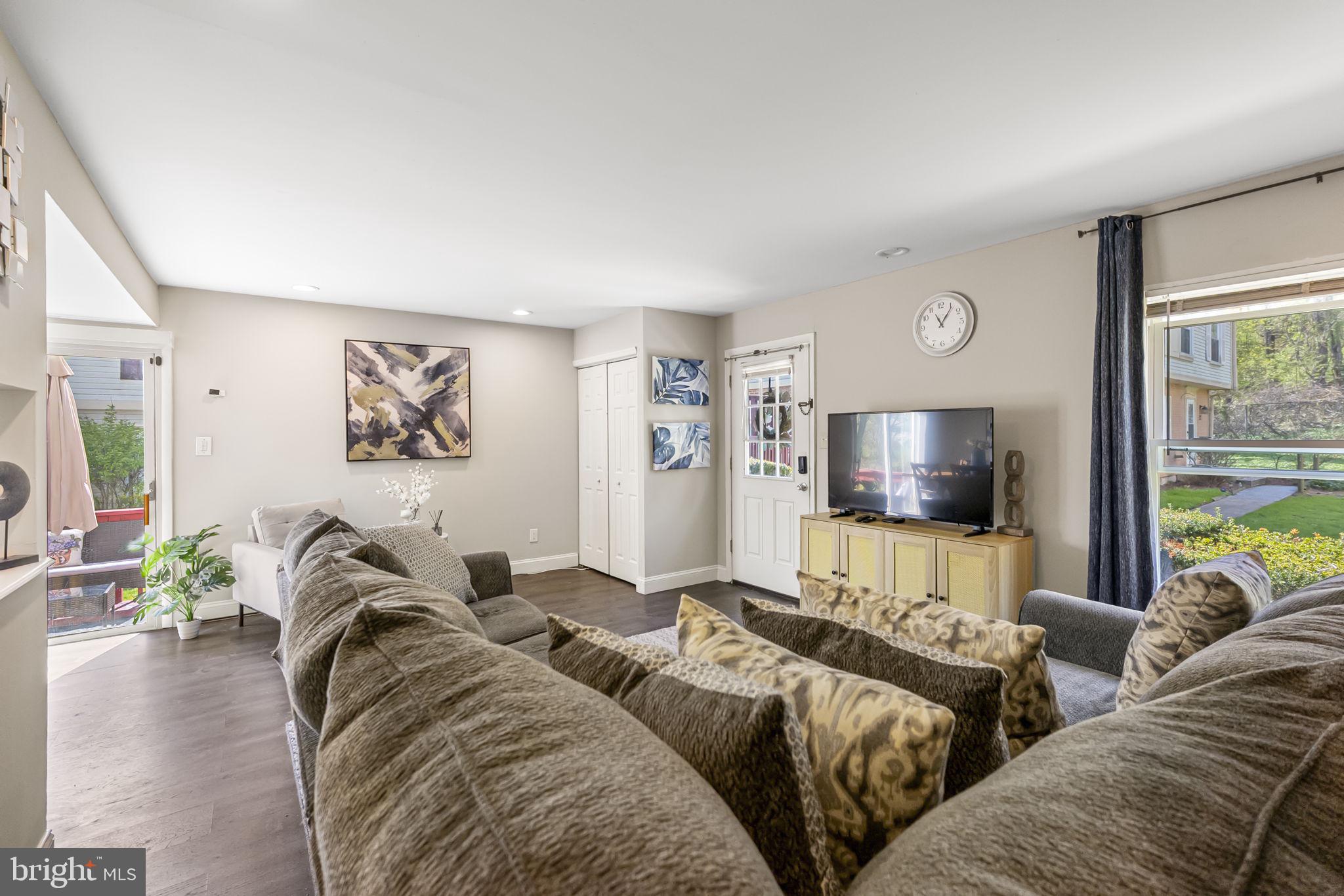 BROOKSHIRE - Residential