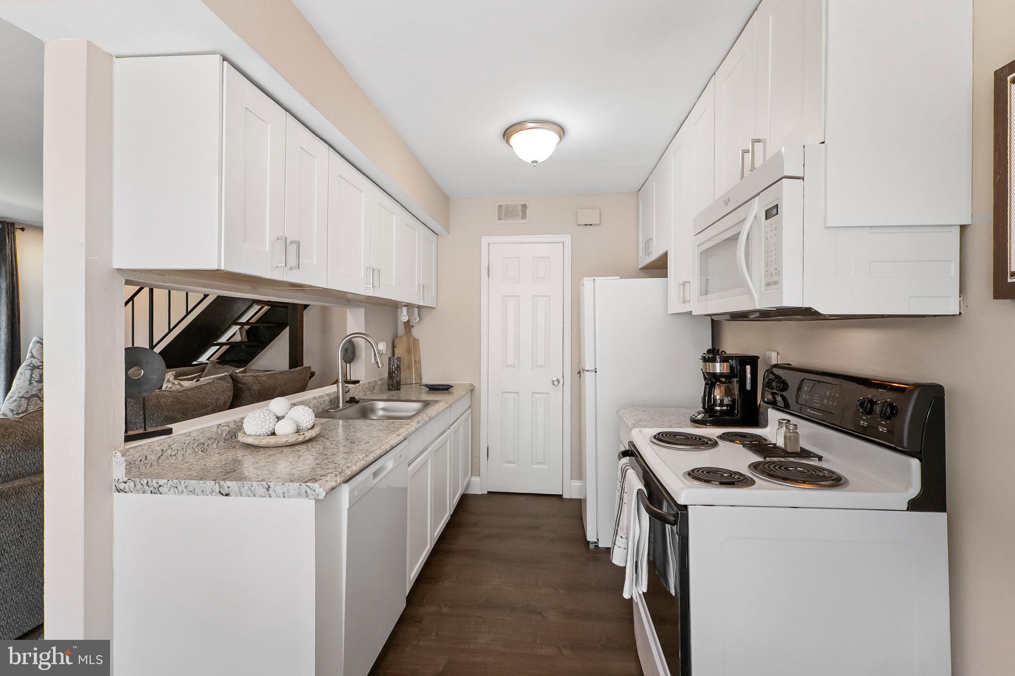 BROOKSHIRE - Residential