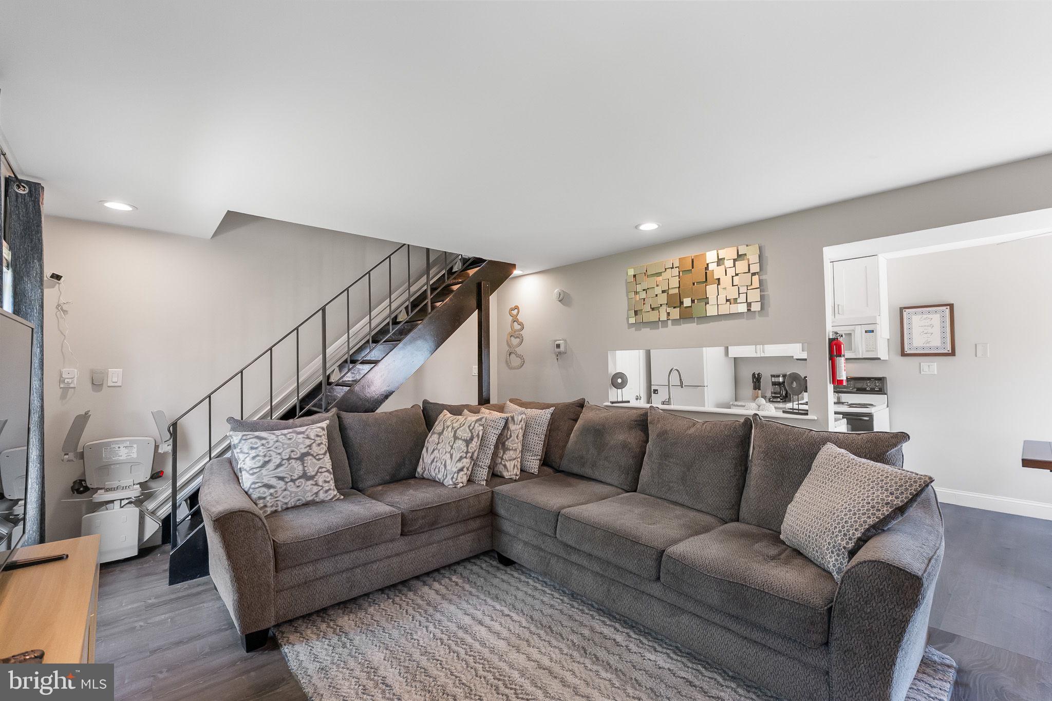 BROOKSHIRE - Residential