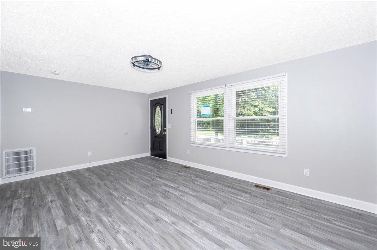 CHESAPEAKE RANCH ESTATES - Residential Lease