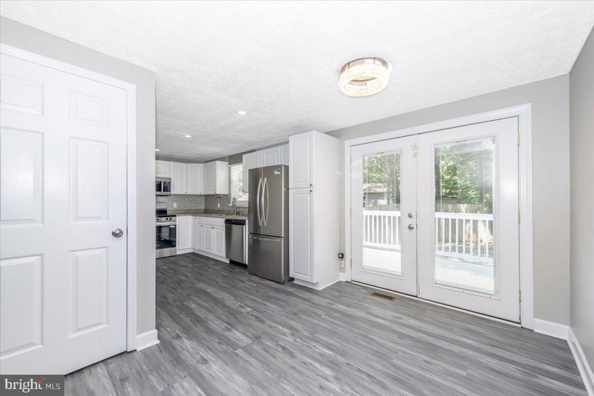 CHESAPEAKE RANCH ESTATES - Residential Lease