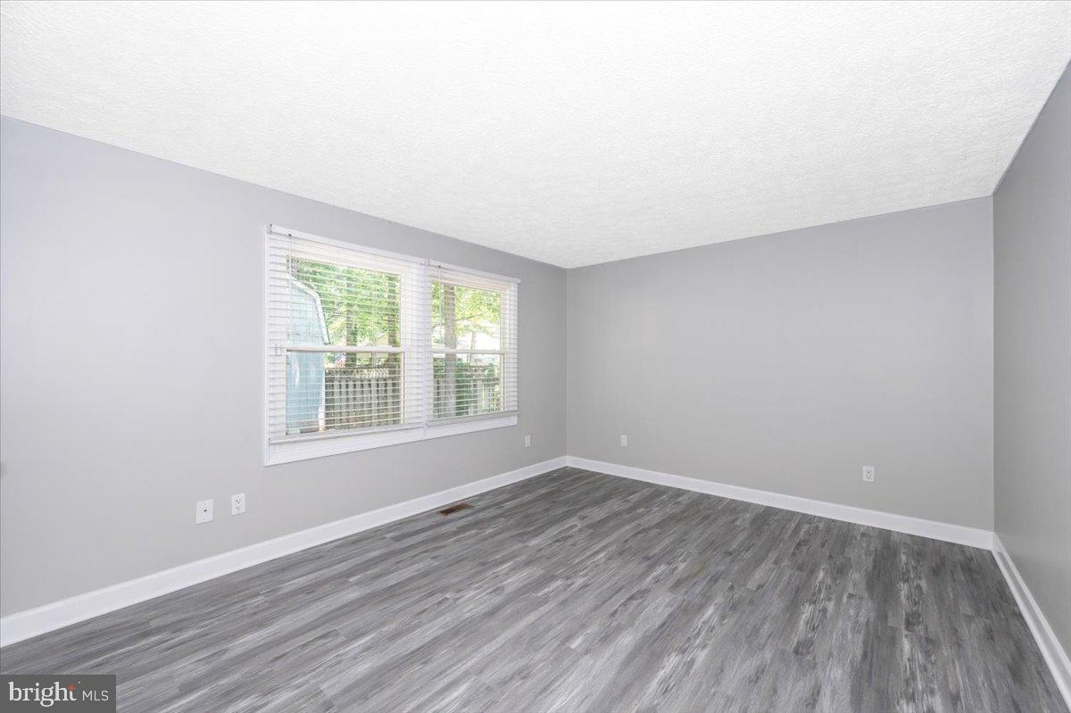 CHESAPEAKE RANCH ESTATES - Residential Lease