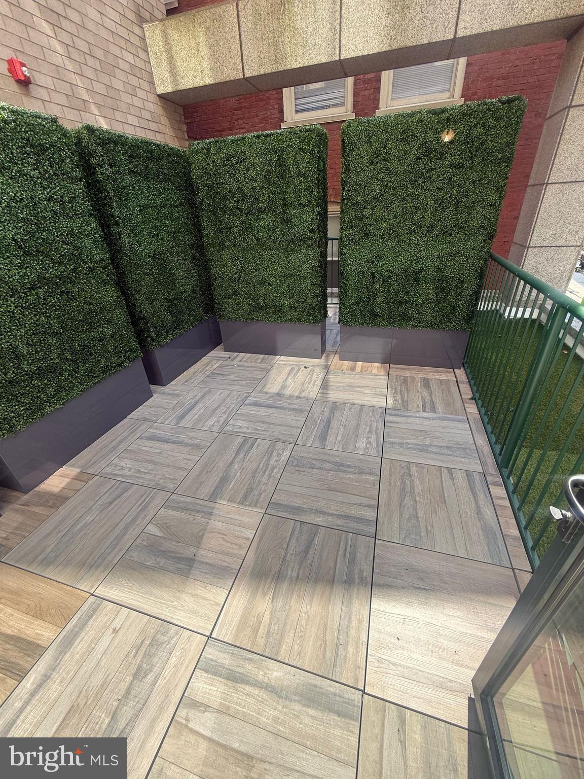 CENTER CITY - Residential Lease