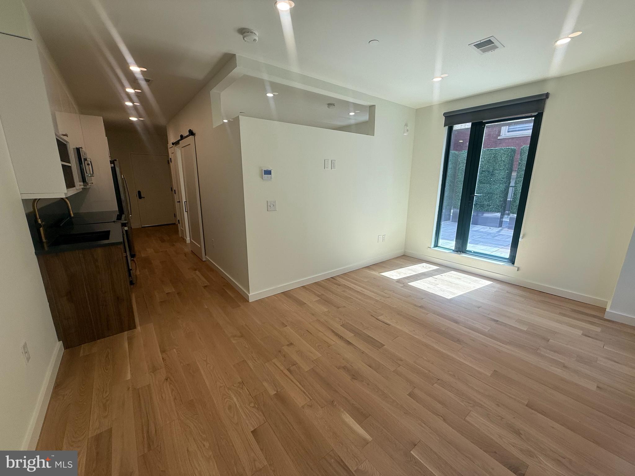 CENTER CITY - Residential Lease