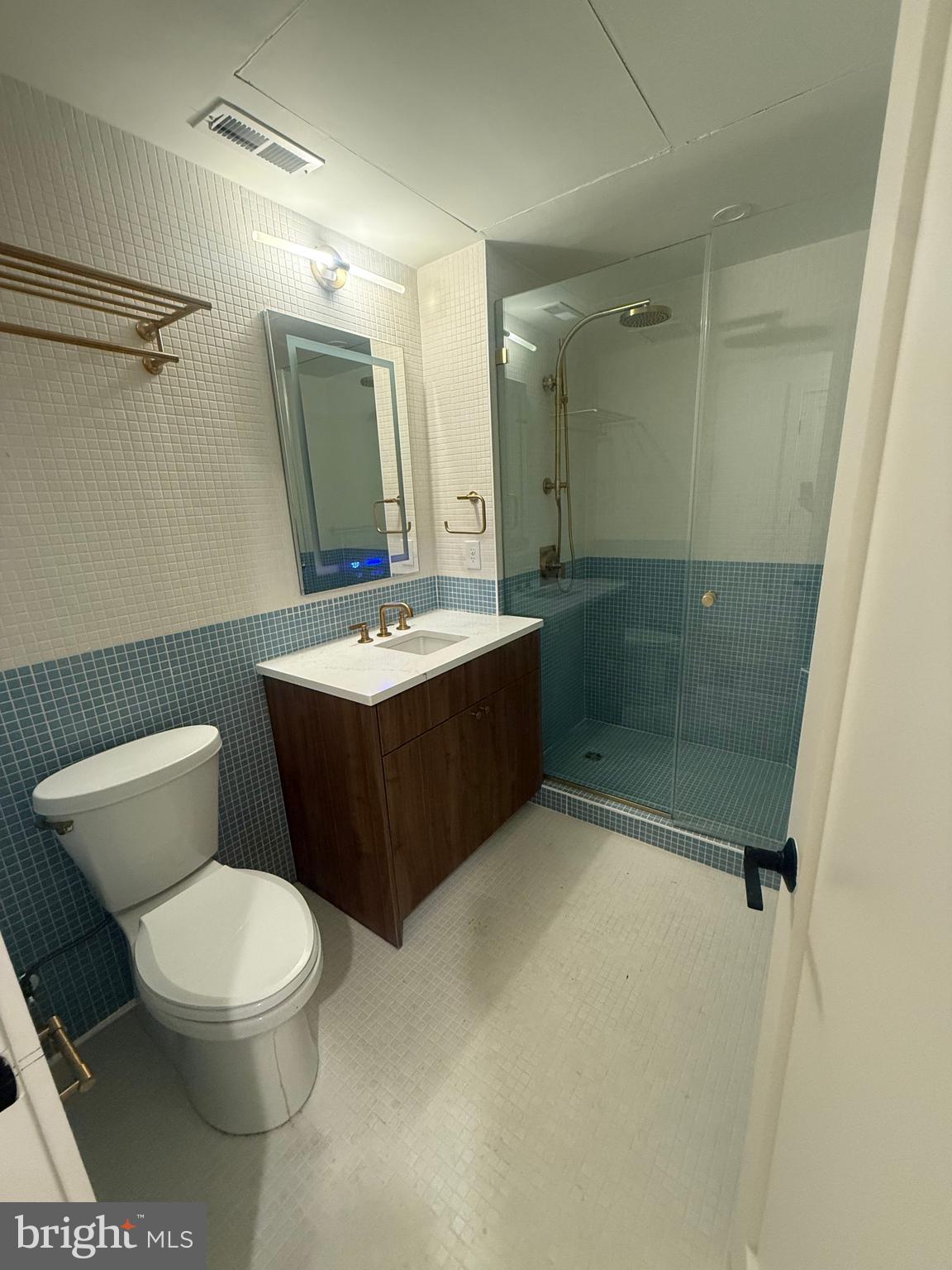 CENTER CITY - Residential Lease