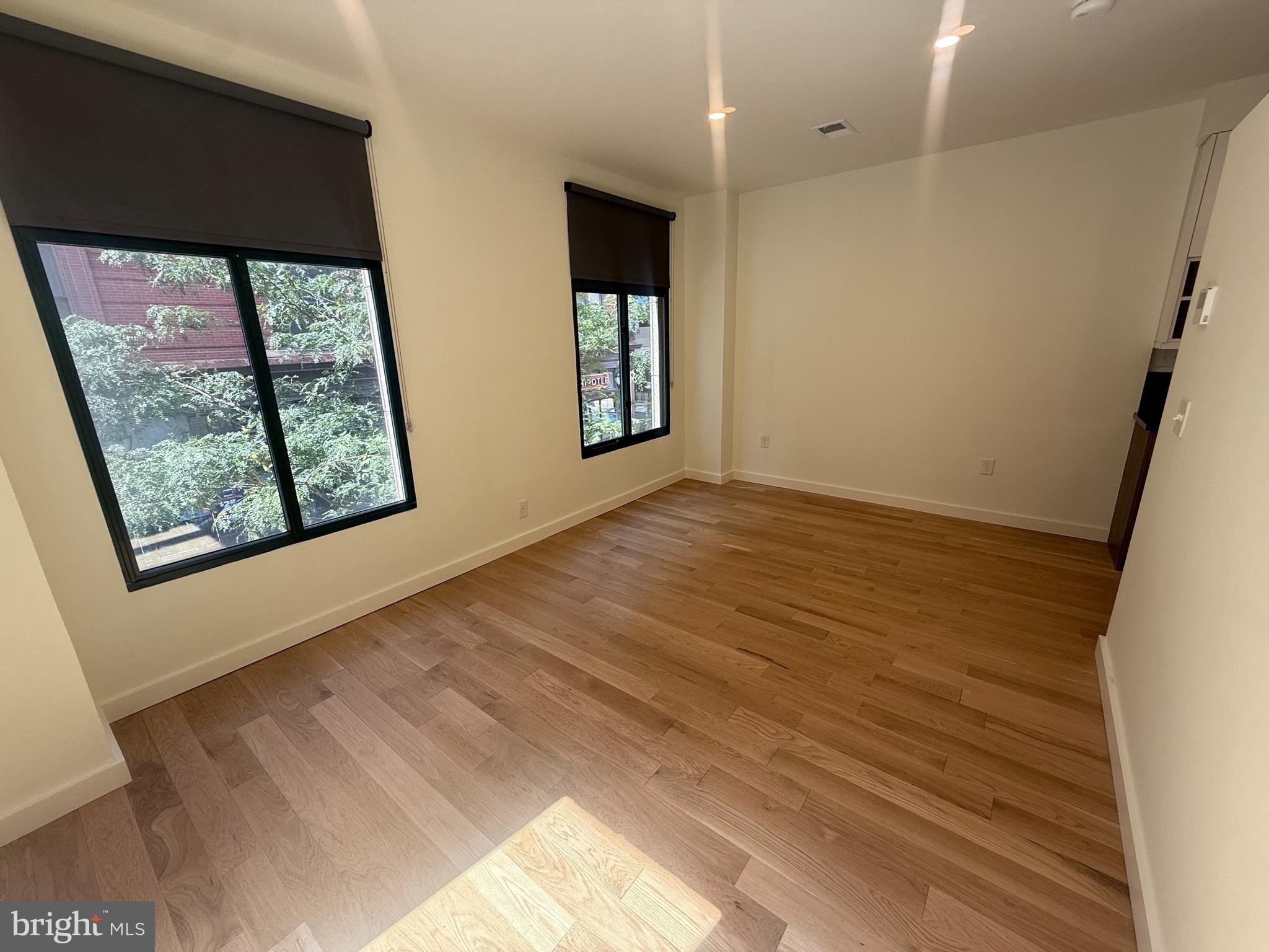 CENTER CITY - Residential Lease