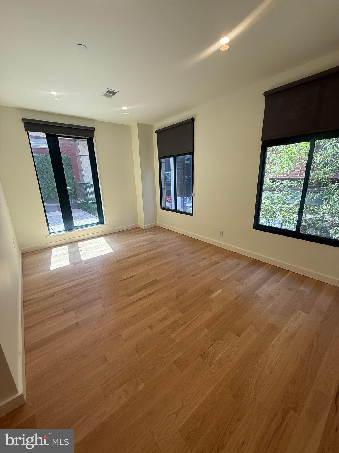 CENTER CITY - Residential Lease