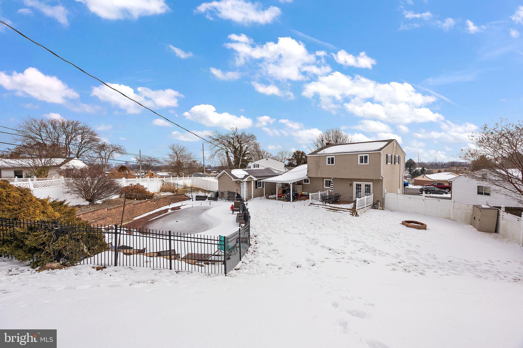 MIDDLEBORO EAST - Residential