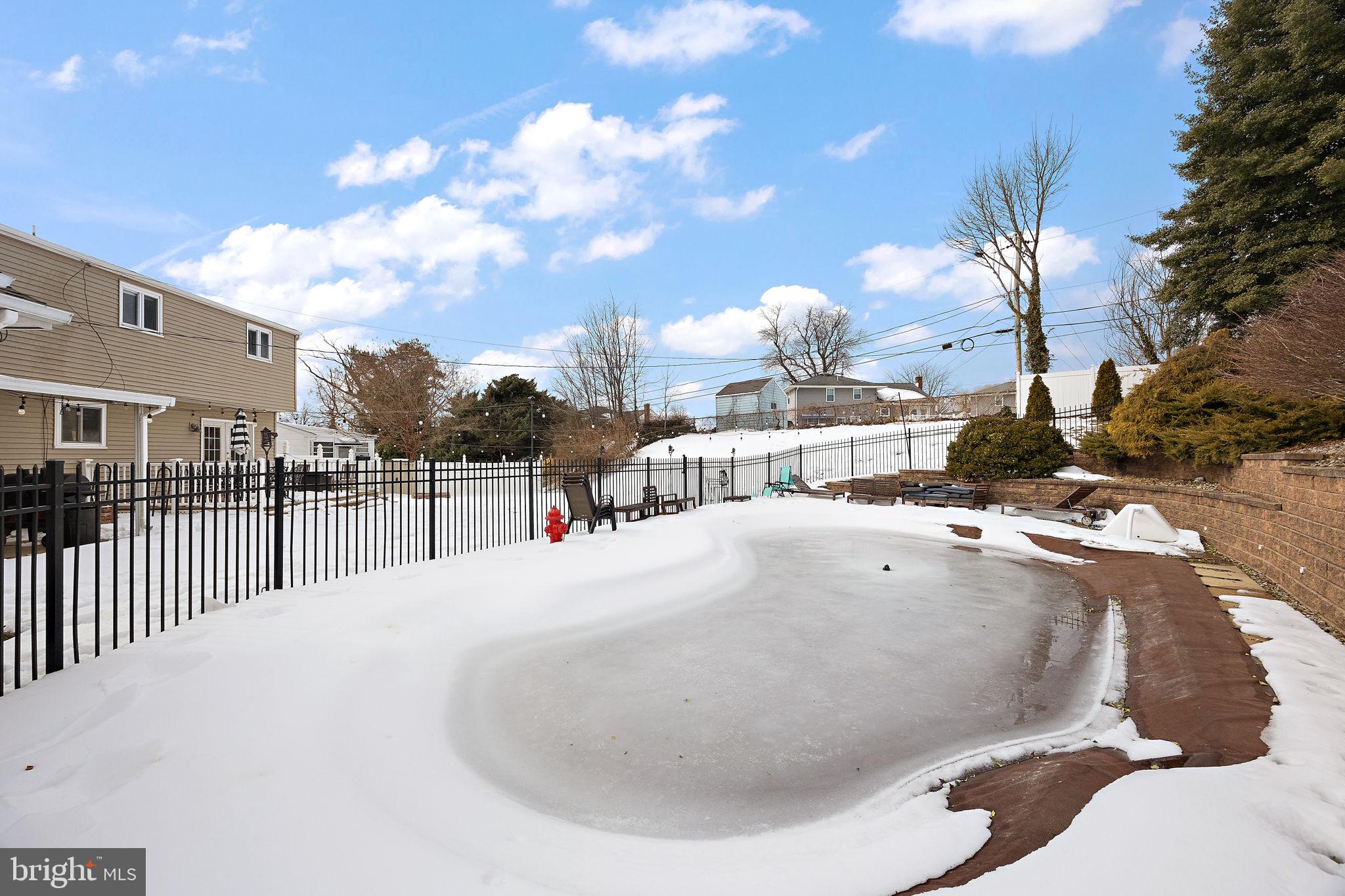 MIDDLEBORO EAST - Residential