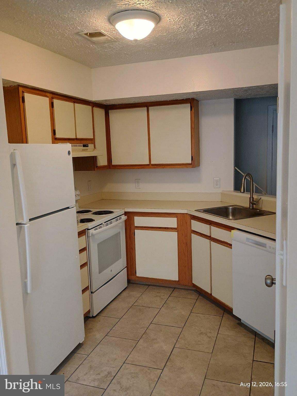 46355 COLUMBUS DRIVE 502