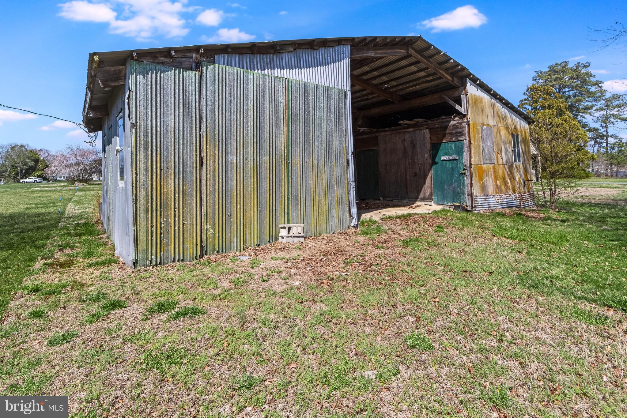 PINEWATER FARM - Residential