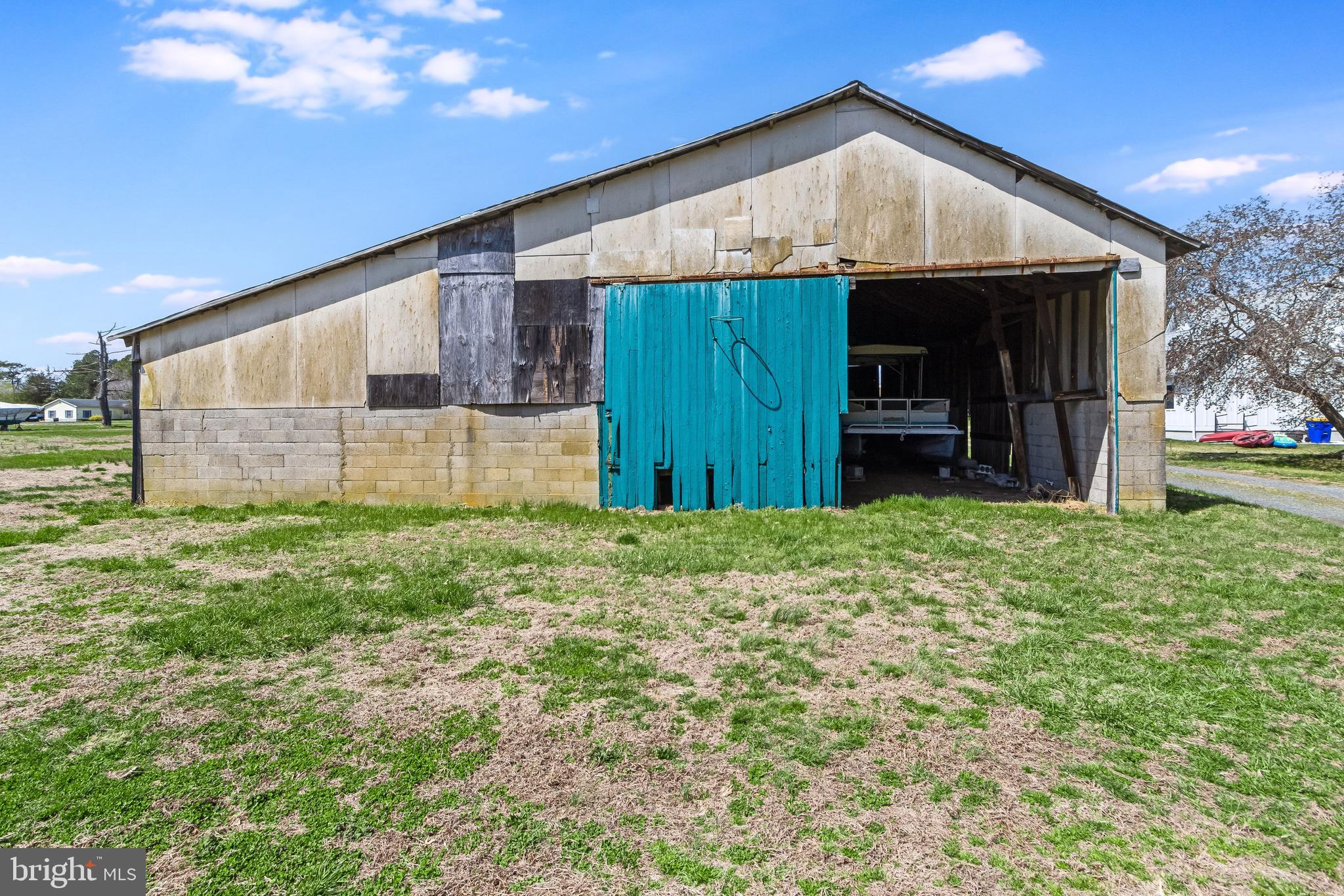 PINEWATER FARM - Residential