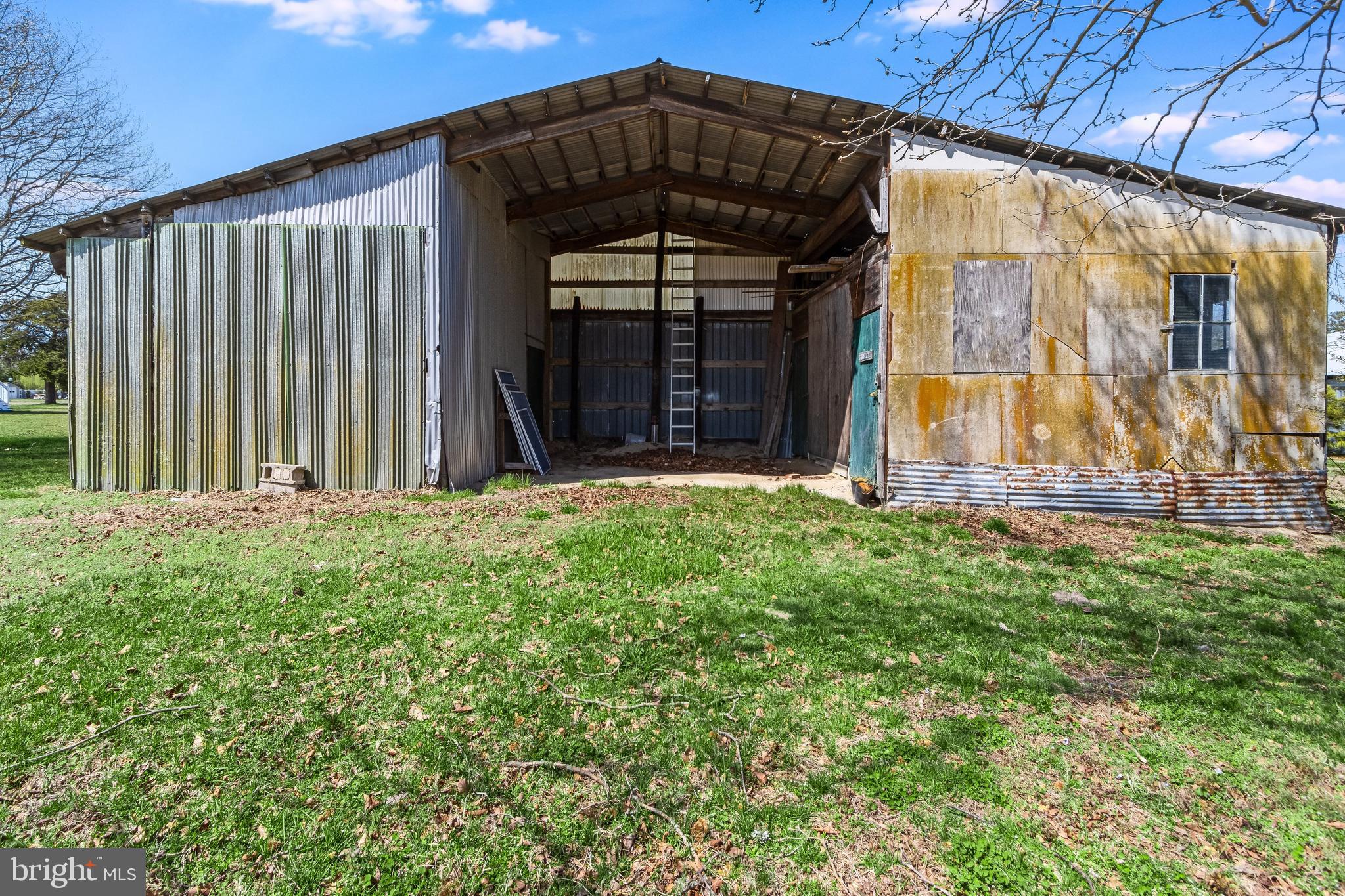 PINEWATER FARM - Residential