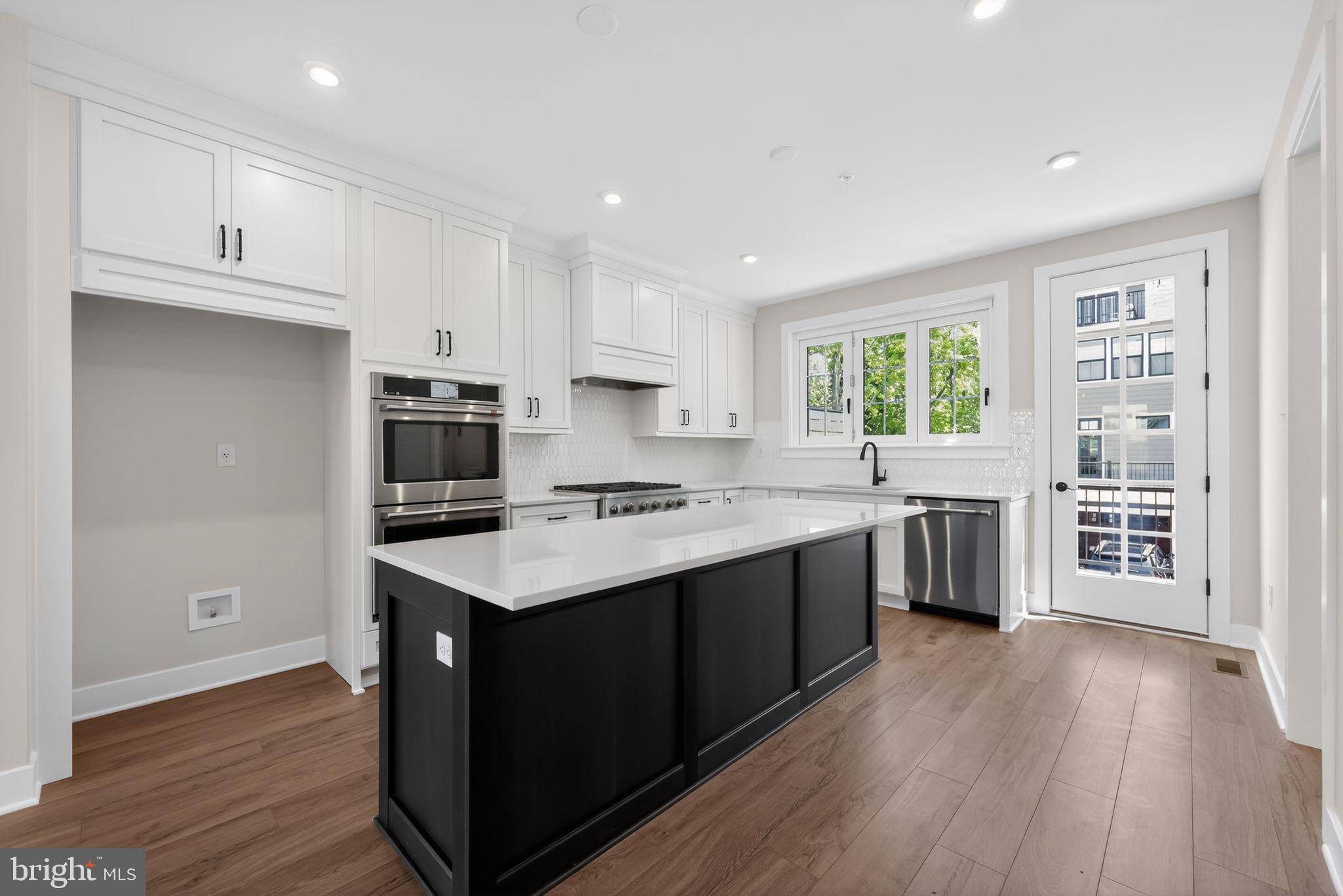 TOWNS AT PENNYBROOK - Residential