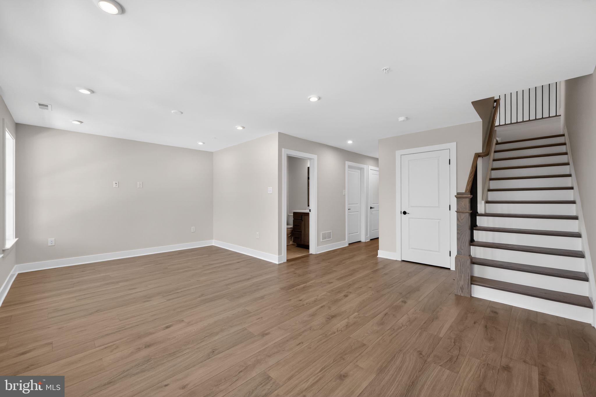 TOWNS AT PENNYBROOK - Residential