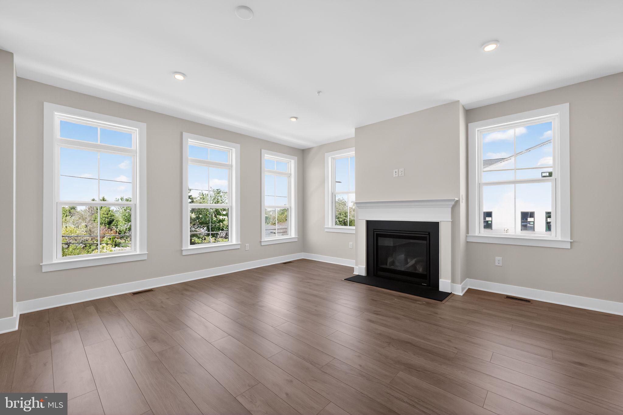 TOWNS AT PENNYBROOK - Residential