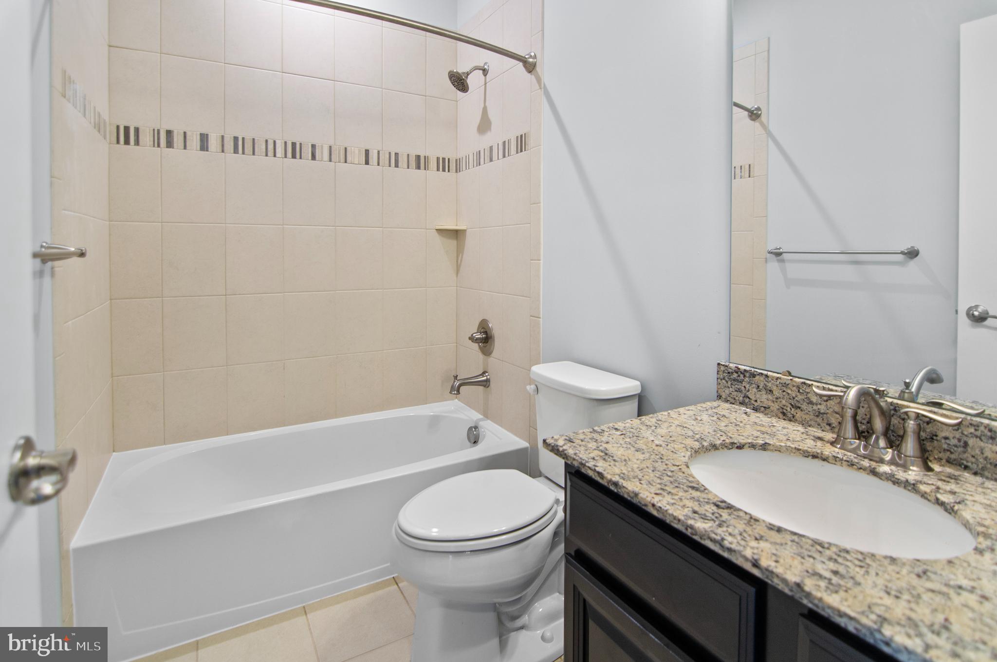 PONDVIEW - Residential