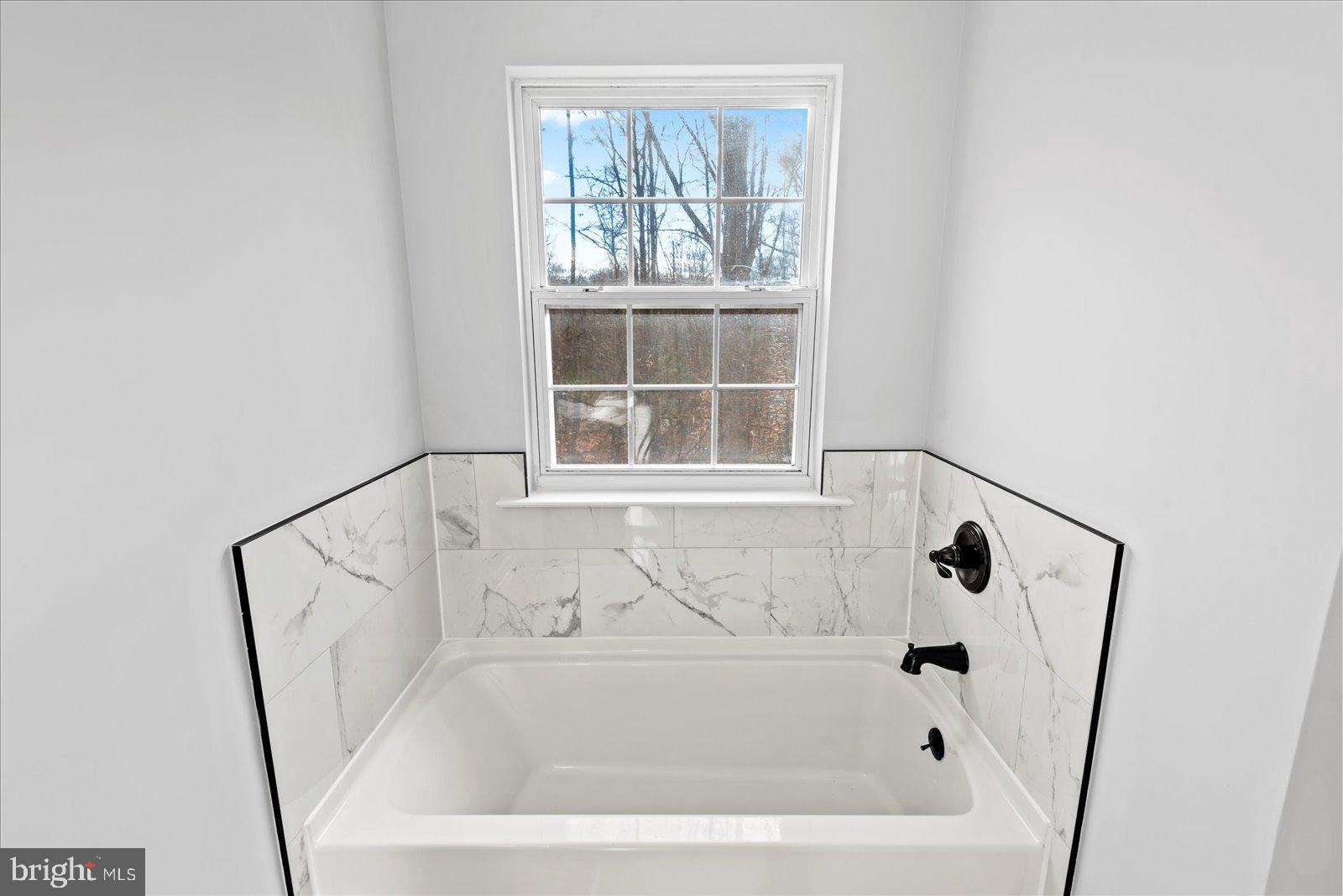 LAKE ARROWHEAD - Residential