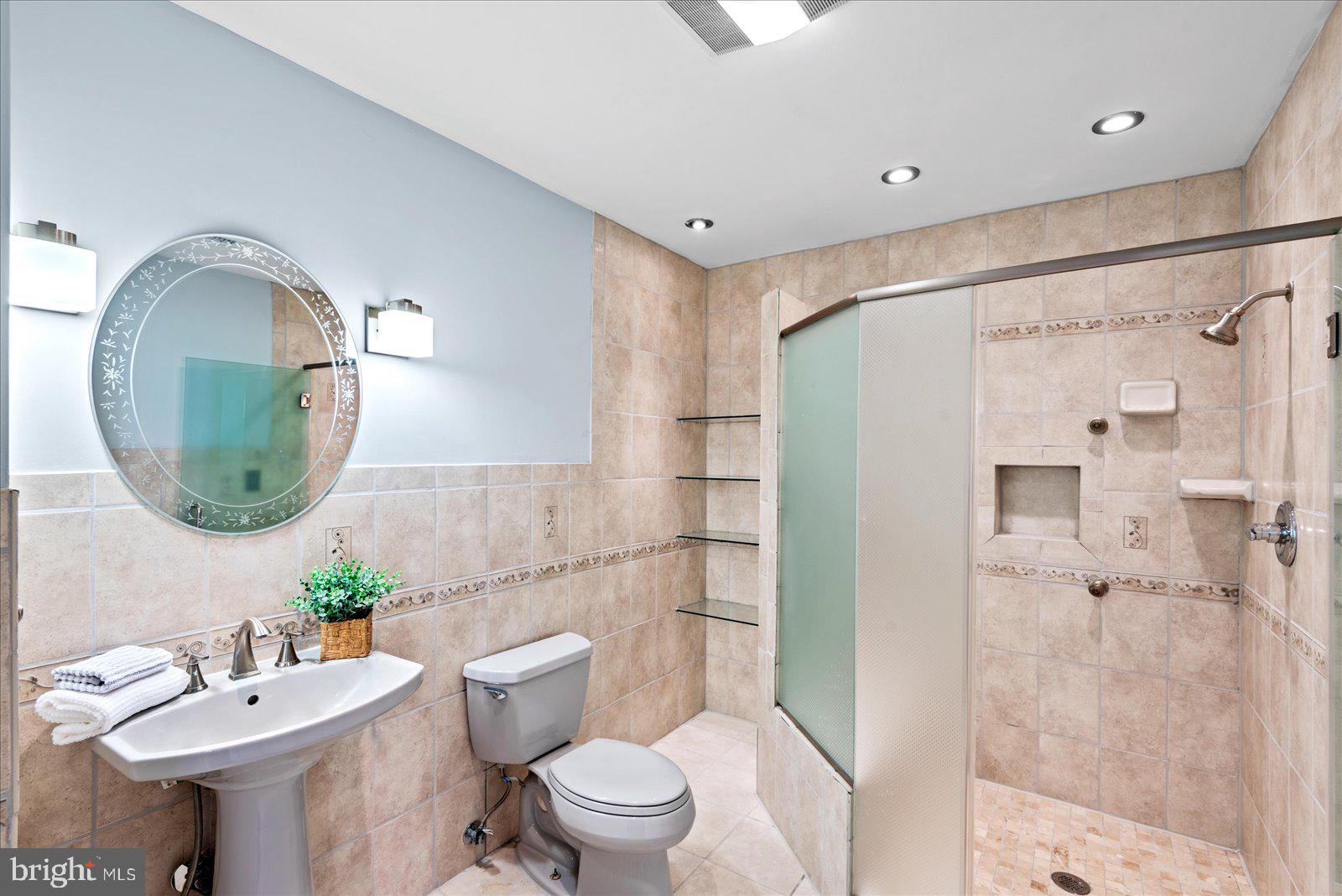 LAKE ARROWHEAD - Residential