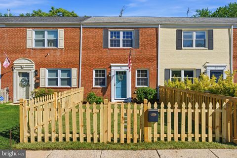 Photo of 29 Mount Vernon Avenue, ALEXANDRIA, VA 22301 (MLS # VAAX2060188)