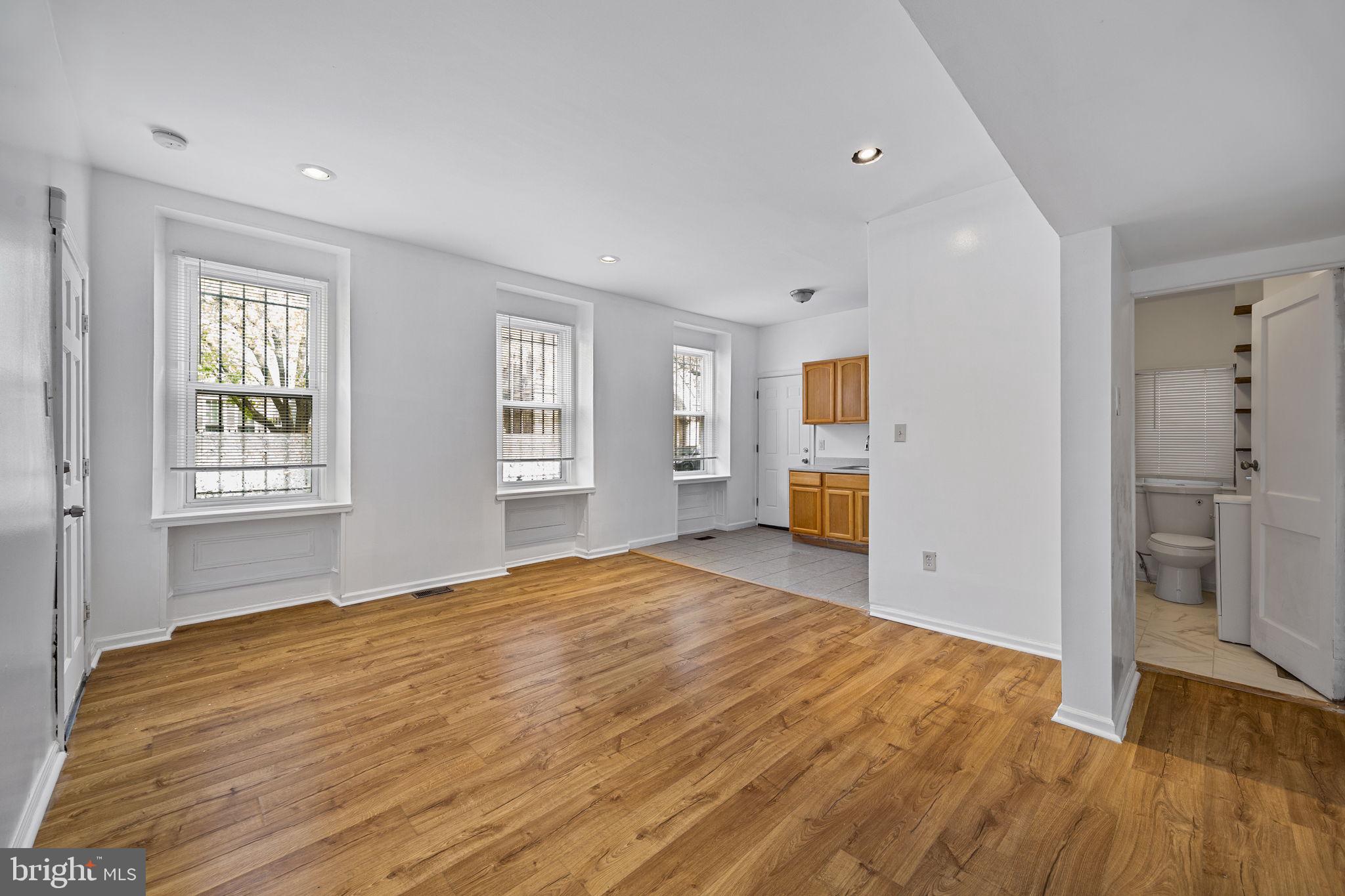 POWELTON VILLAGE - Residential Income
