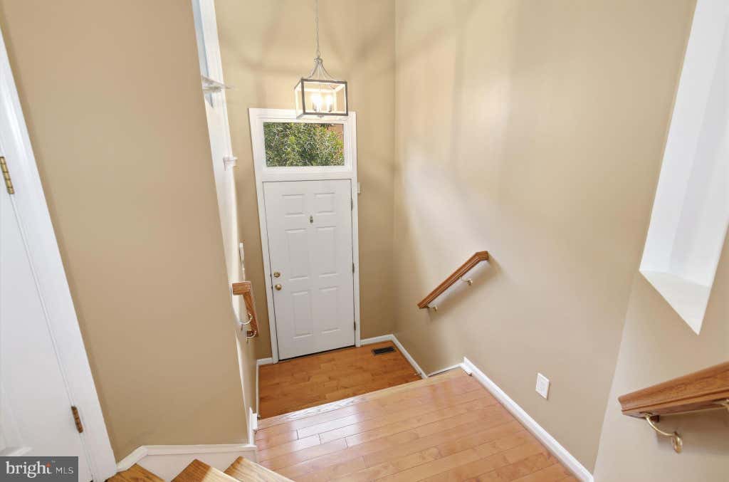 Photo of 1789 Dawson Street, VIENNA, VA 22182 (MLS # VAFX2333556)