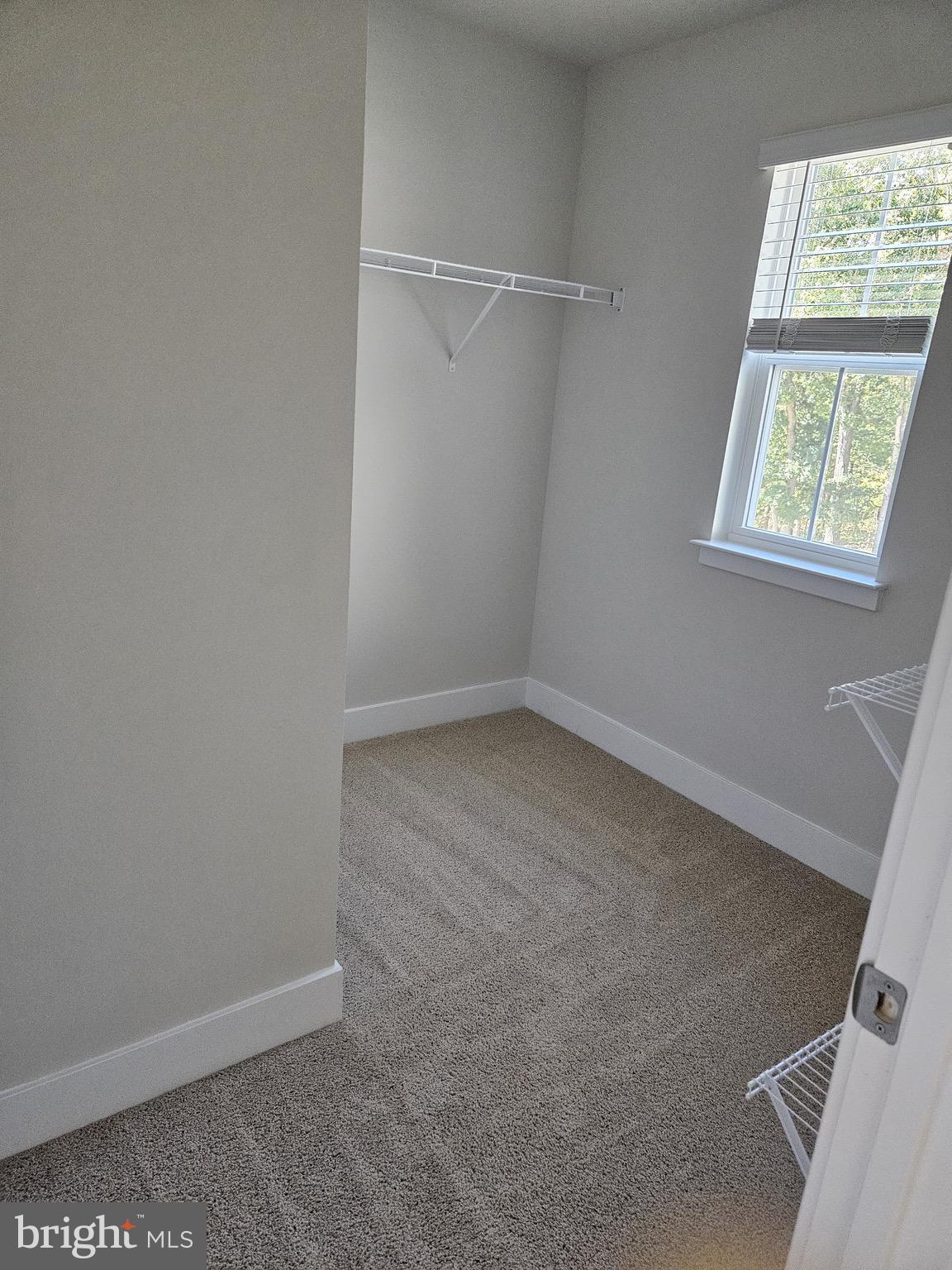 ABRAMS POINTE - Residential Lease