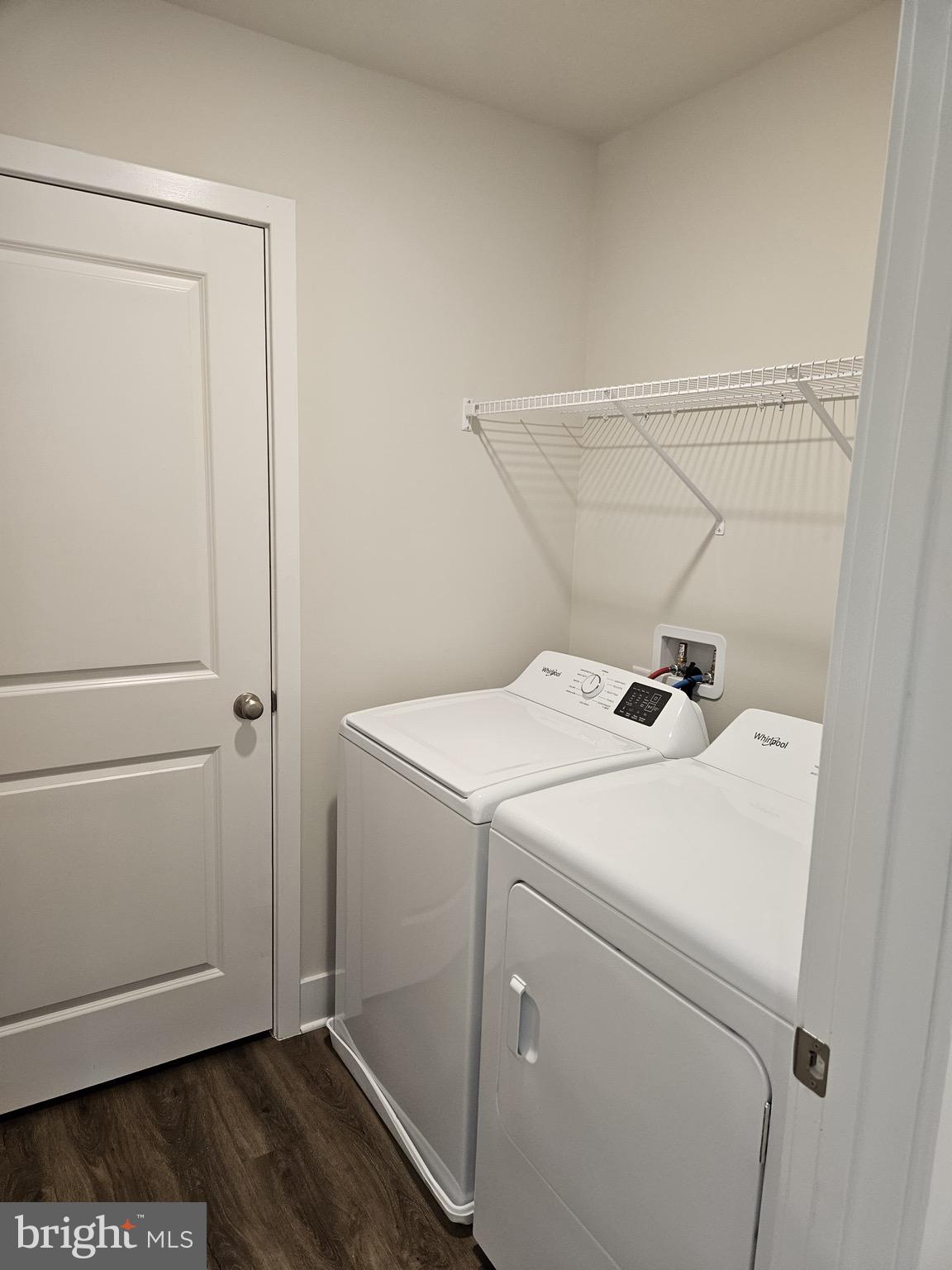 ABRAMS POINTE - Residential Lease