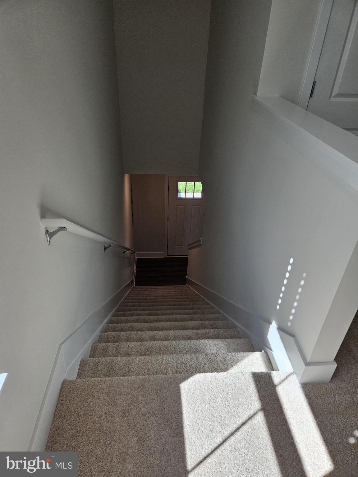 ABRAMS POINTE - Residential Lease