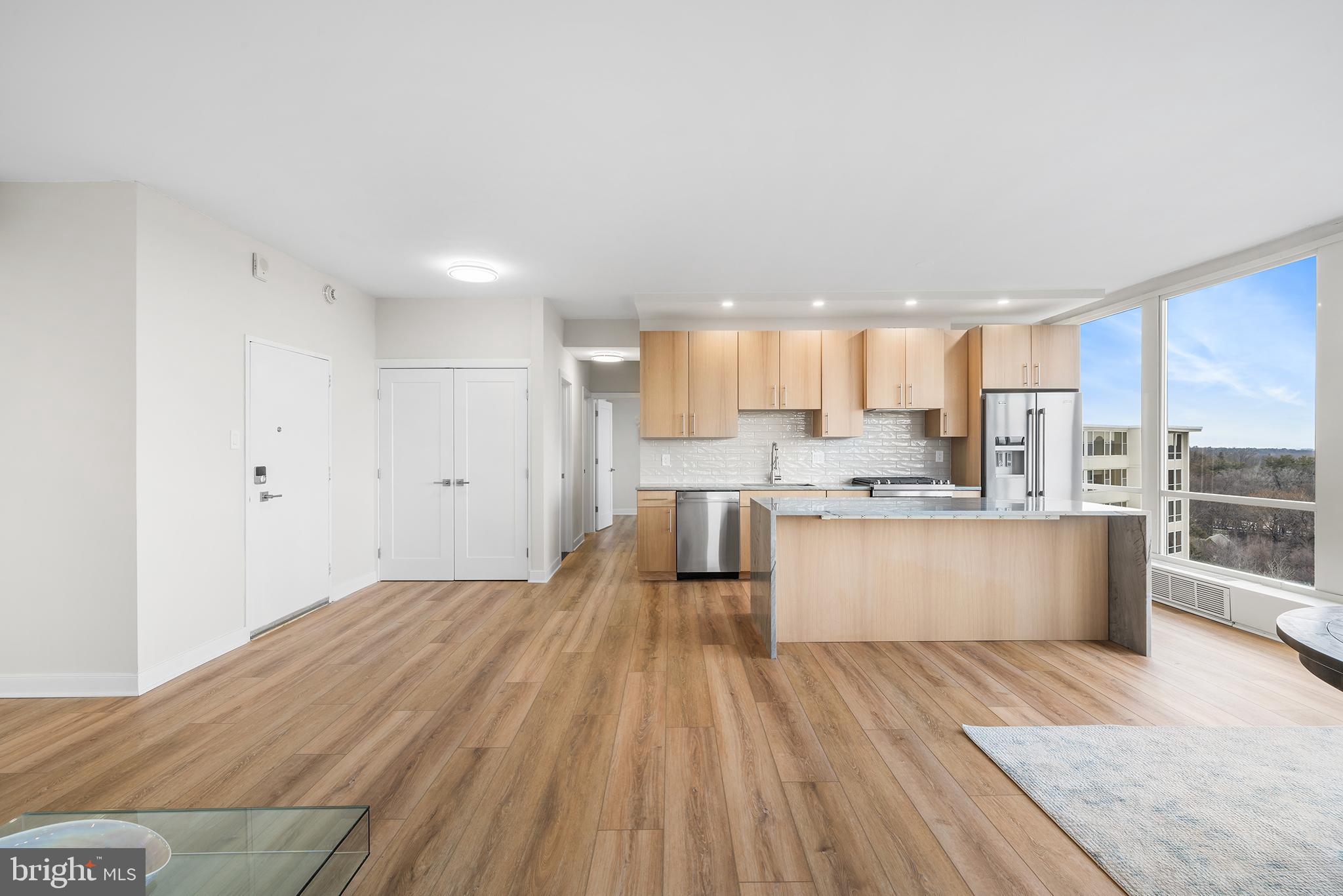 SUTTON TERRACE - Residential