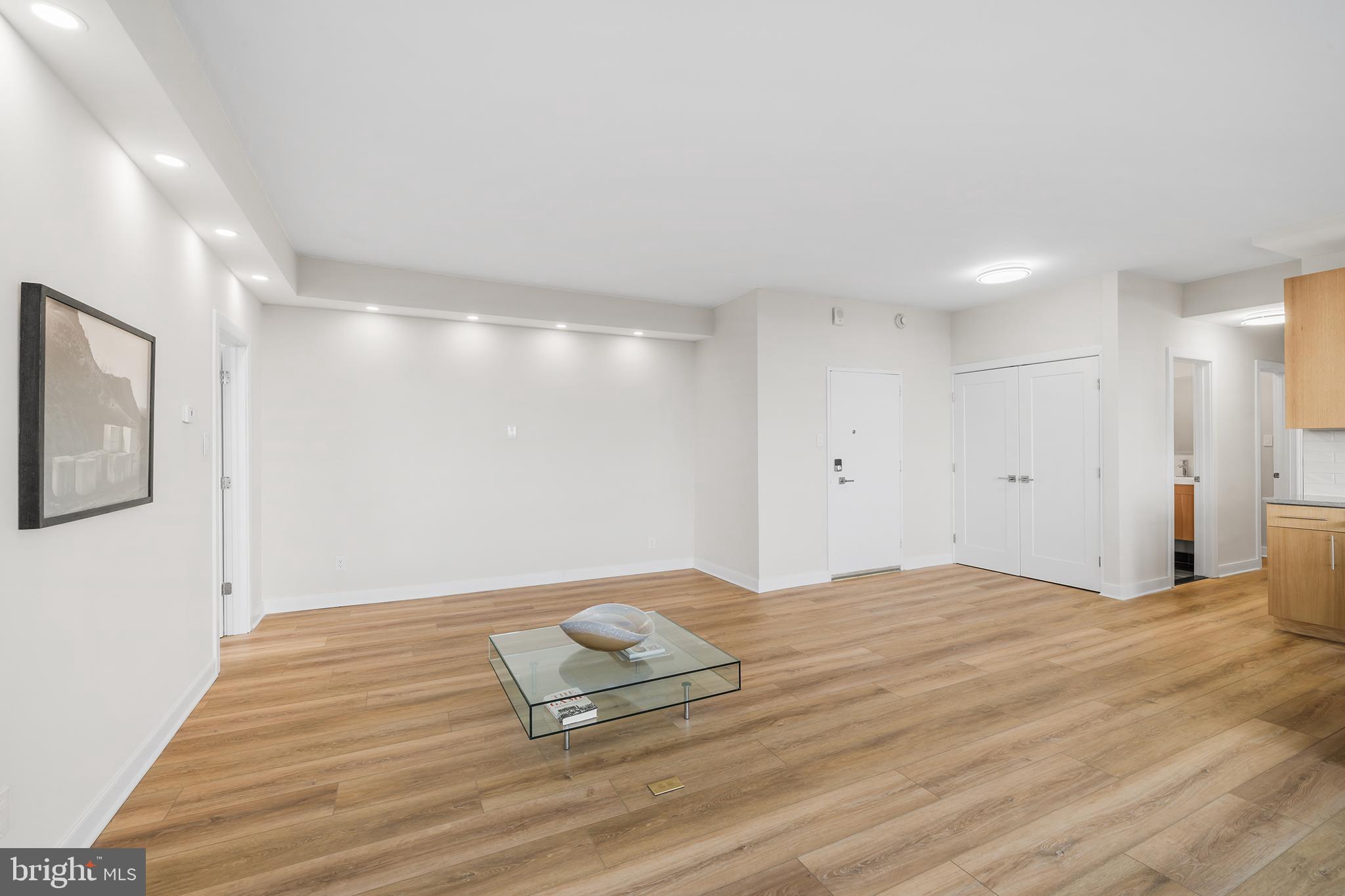 SUTTON TERRACE - Residential