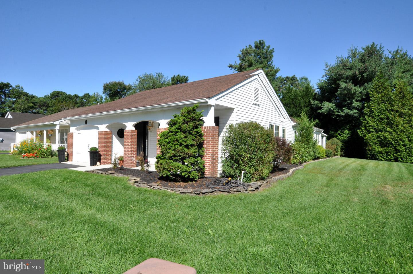 2 NEWBURY DRIVE