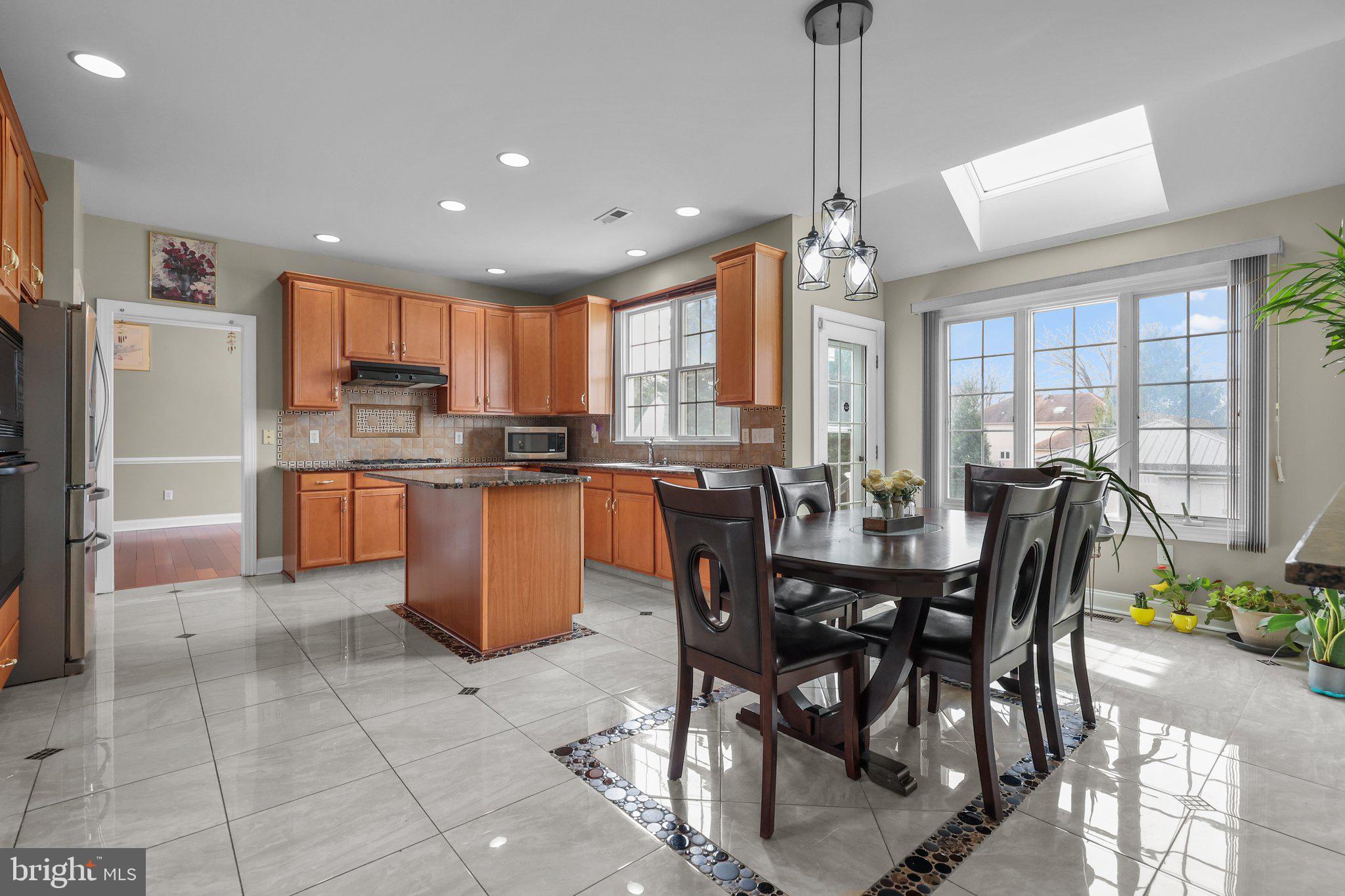 NORTHAMPTON HUNT - Residential