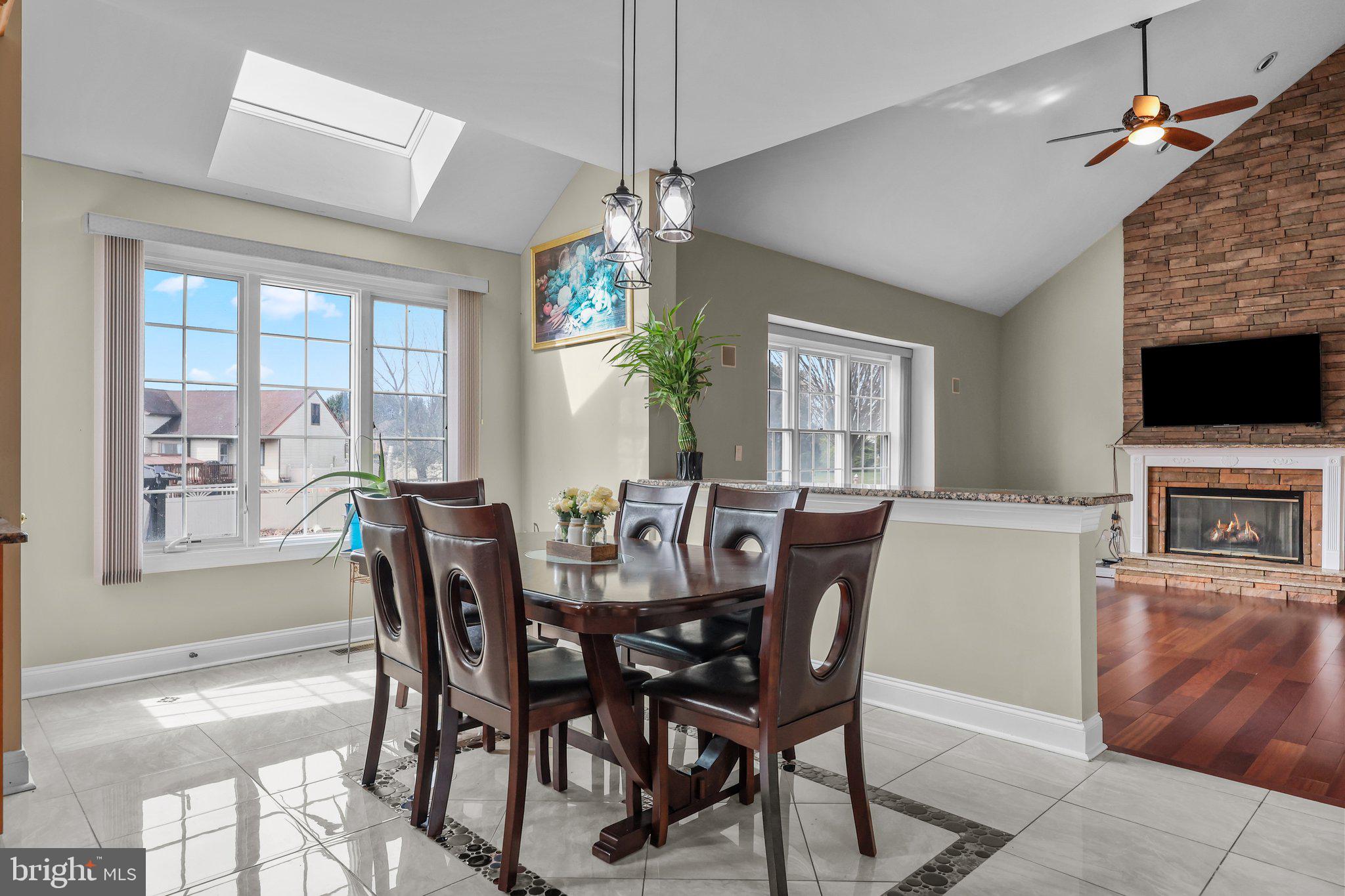 NORTHAMPTON HUNT - Residential