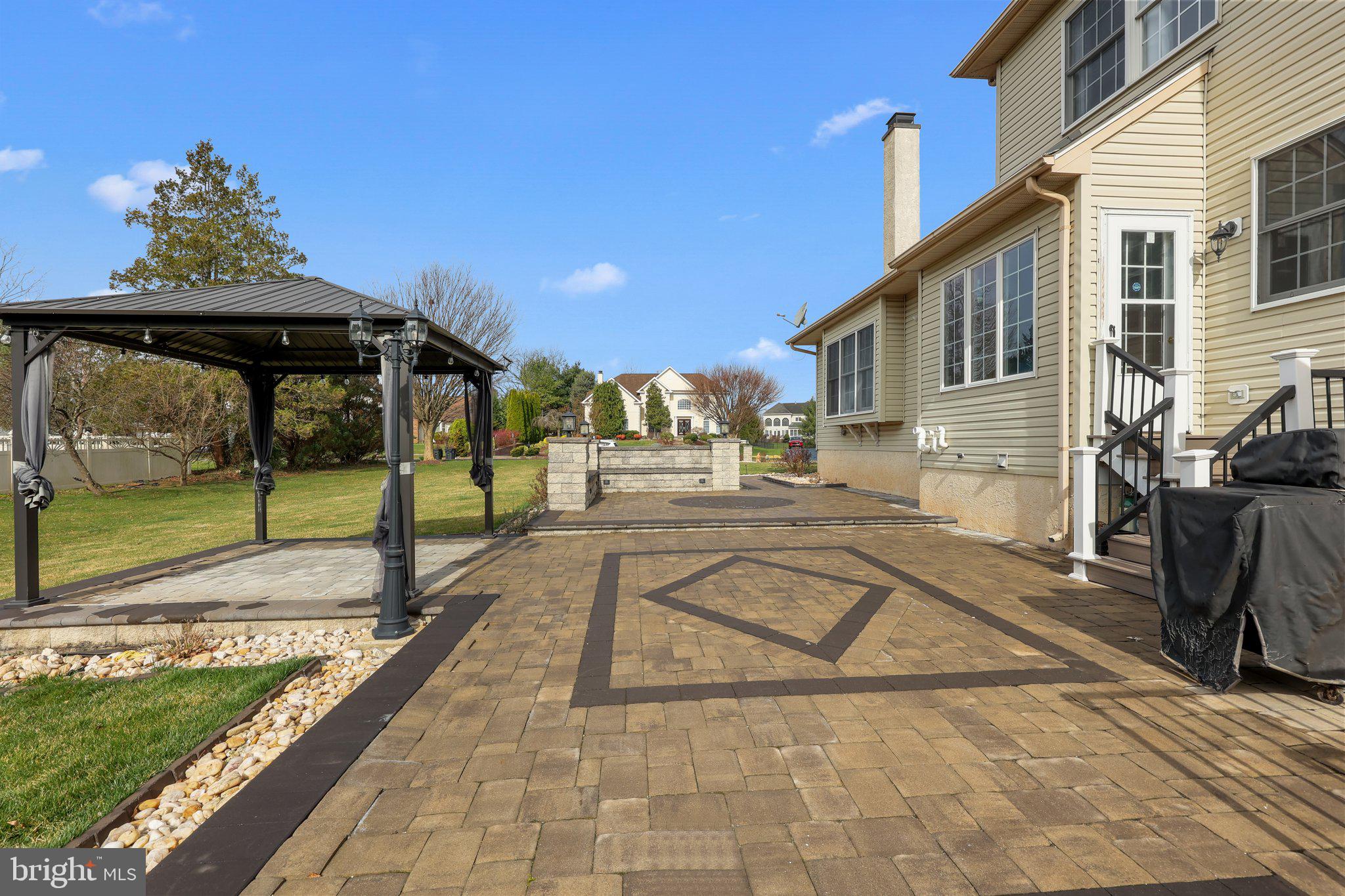 NORTHAMPTON HUNT - Residential