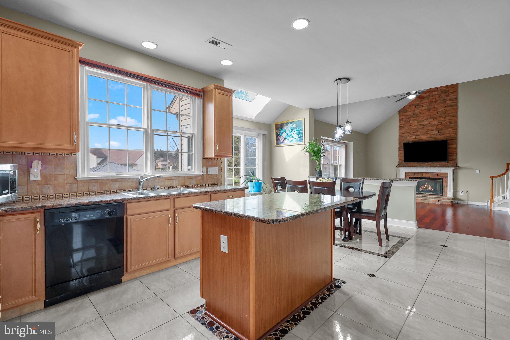 NORTHAMPTON HUNT - Residential