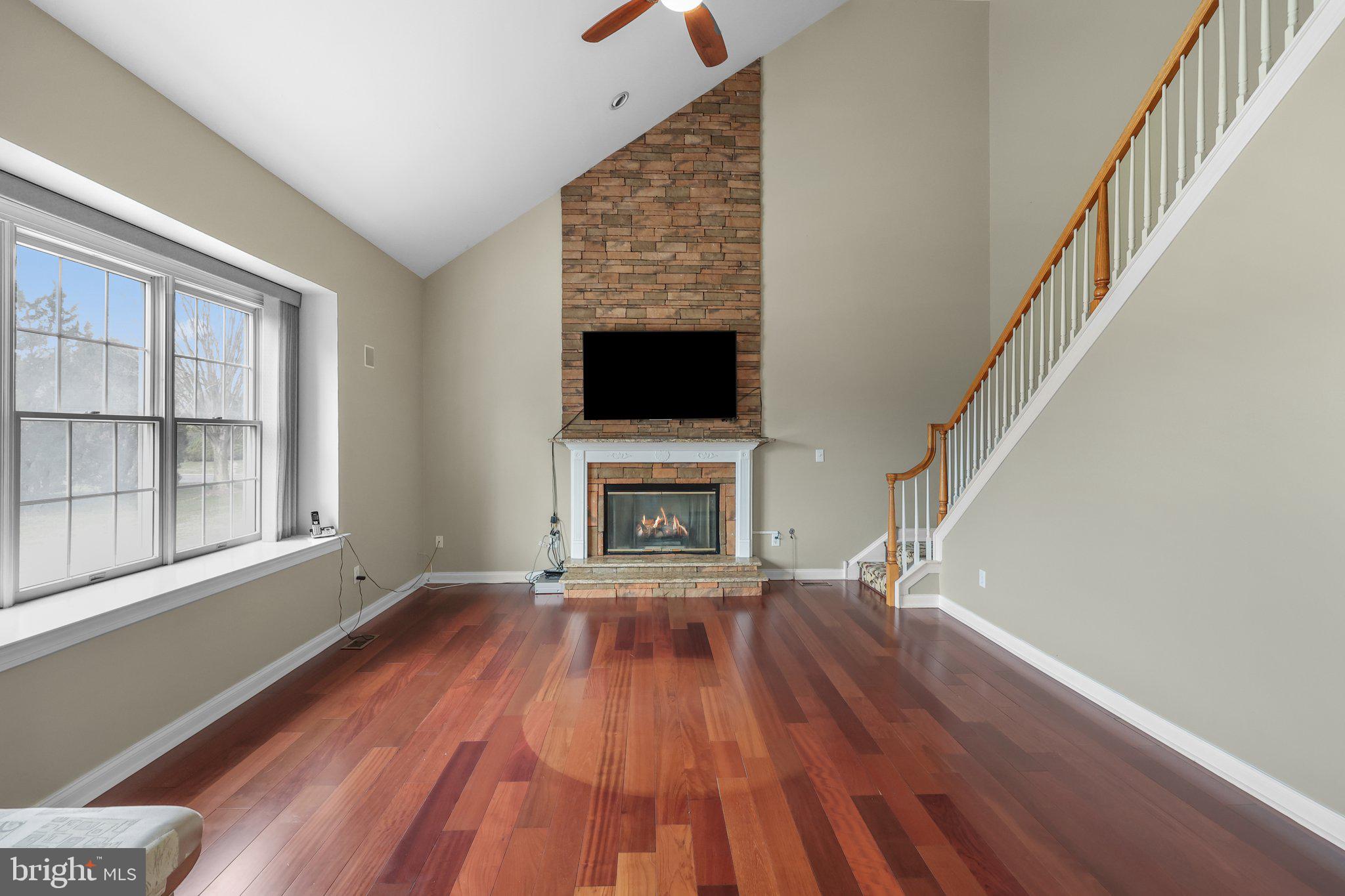 NORTHAMPTON HUNT - Residential