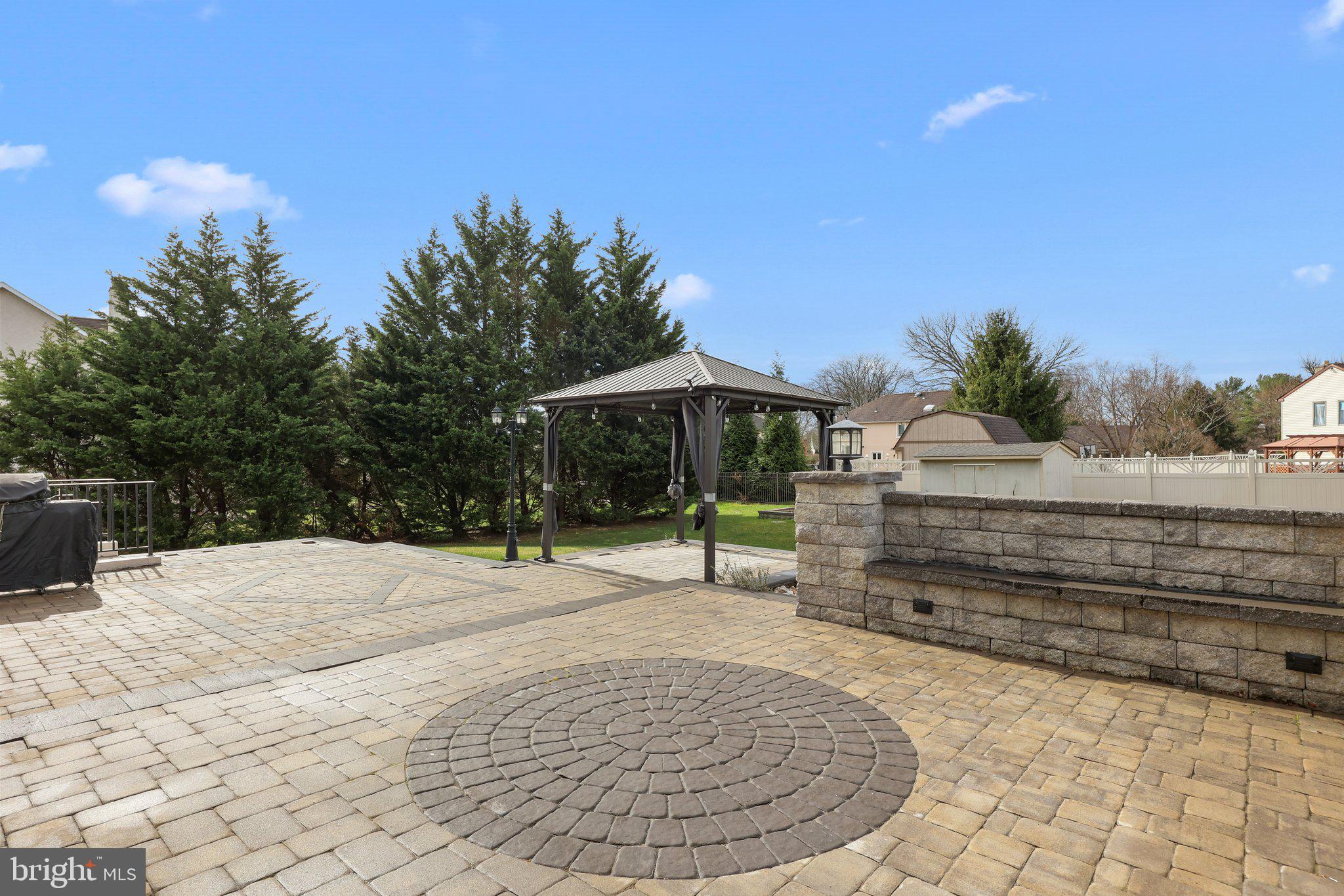 NORTHAMPTON HUNT - Residential