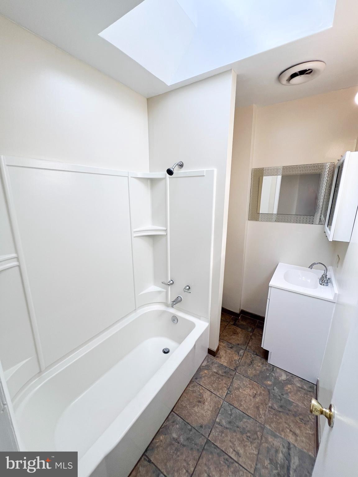 HIGHLANDTOWN - Residential